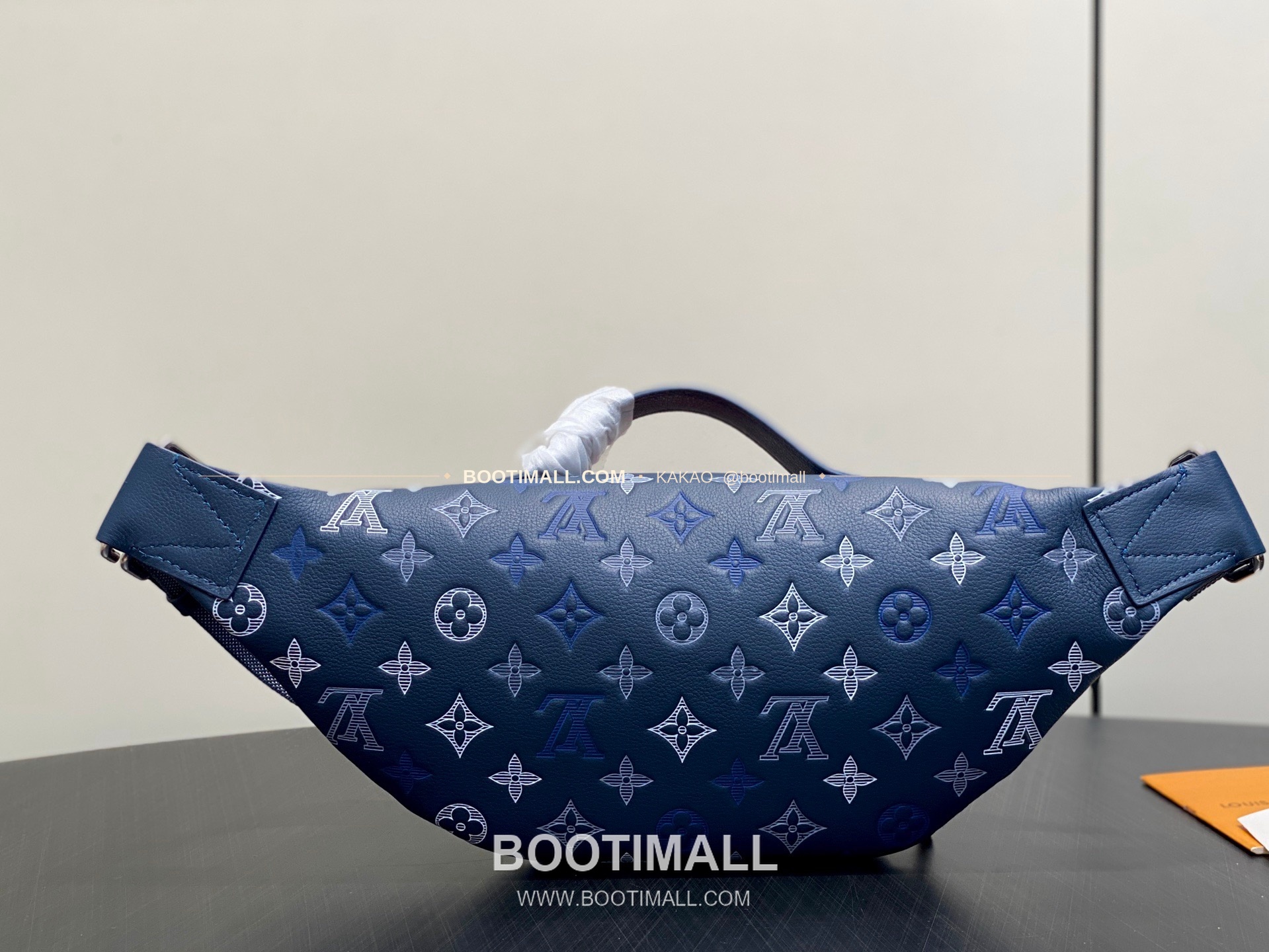 루이비통 모노그램 쉐도우 카프스킨 러시 범백 네이비 힙색 Louis Vuitton Monogram Shadow Calfskin Rush Bumbag Navy Belt Bag M28619 30cm 3