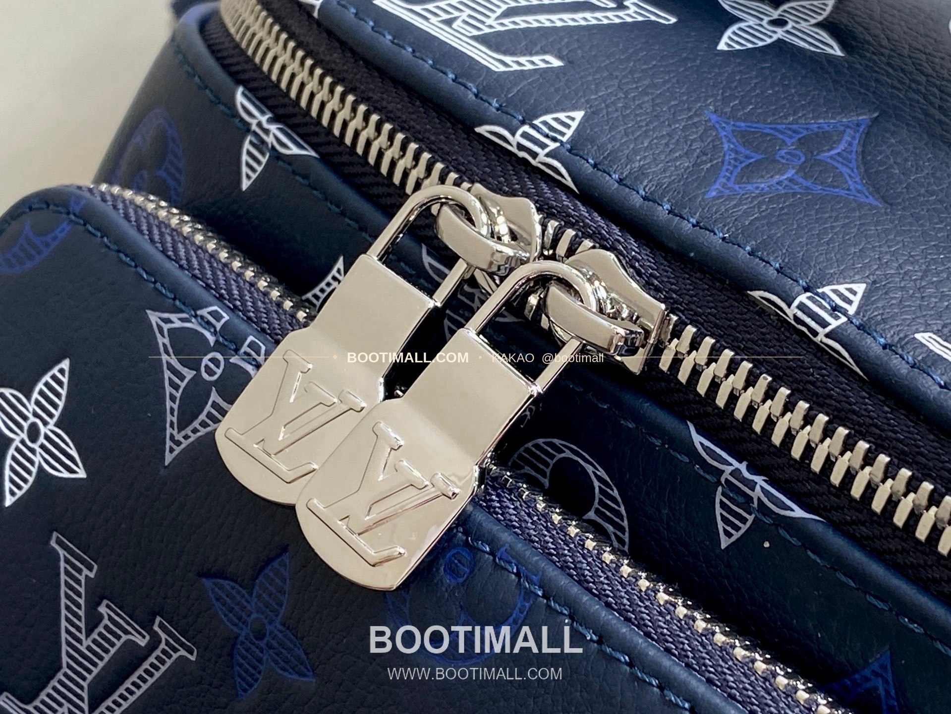 루이비통 모노그램 쉐도우 카프스킨 러시 범백 네이비 힙색 Louis Vuitton Monogram Shadow Calfskin Rush Bumbag Navy Belt Bag M28619 30cm 5