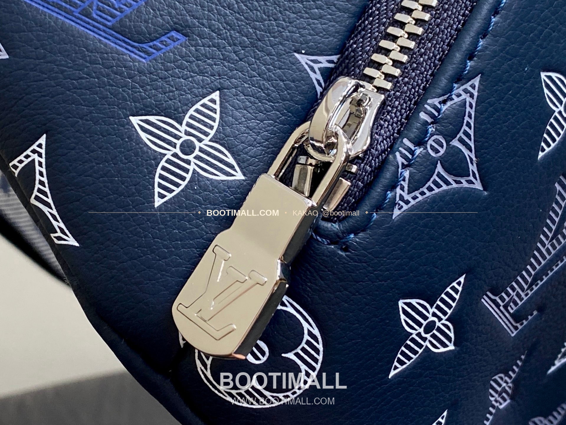 루이비통 모노그램 쉐도우 카프스킨 러시 범백 네이비 힙색 Louis Vuitton Monogram Shadow Calfskin Rush Bumbag Navy Belt Bag M28619 30cm 7