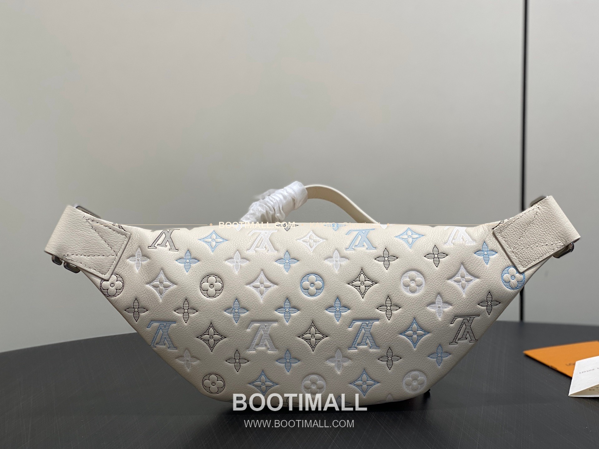 루이비통 모노그램 쉐도우 카프스킨 러시 범백 네이비 힙색 Louis Vuitton Monogram Shadow Calfskin Rush Bumbag Navy Belt Bag M28619 30cm 3