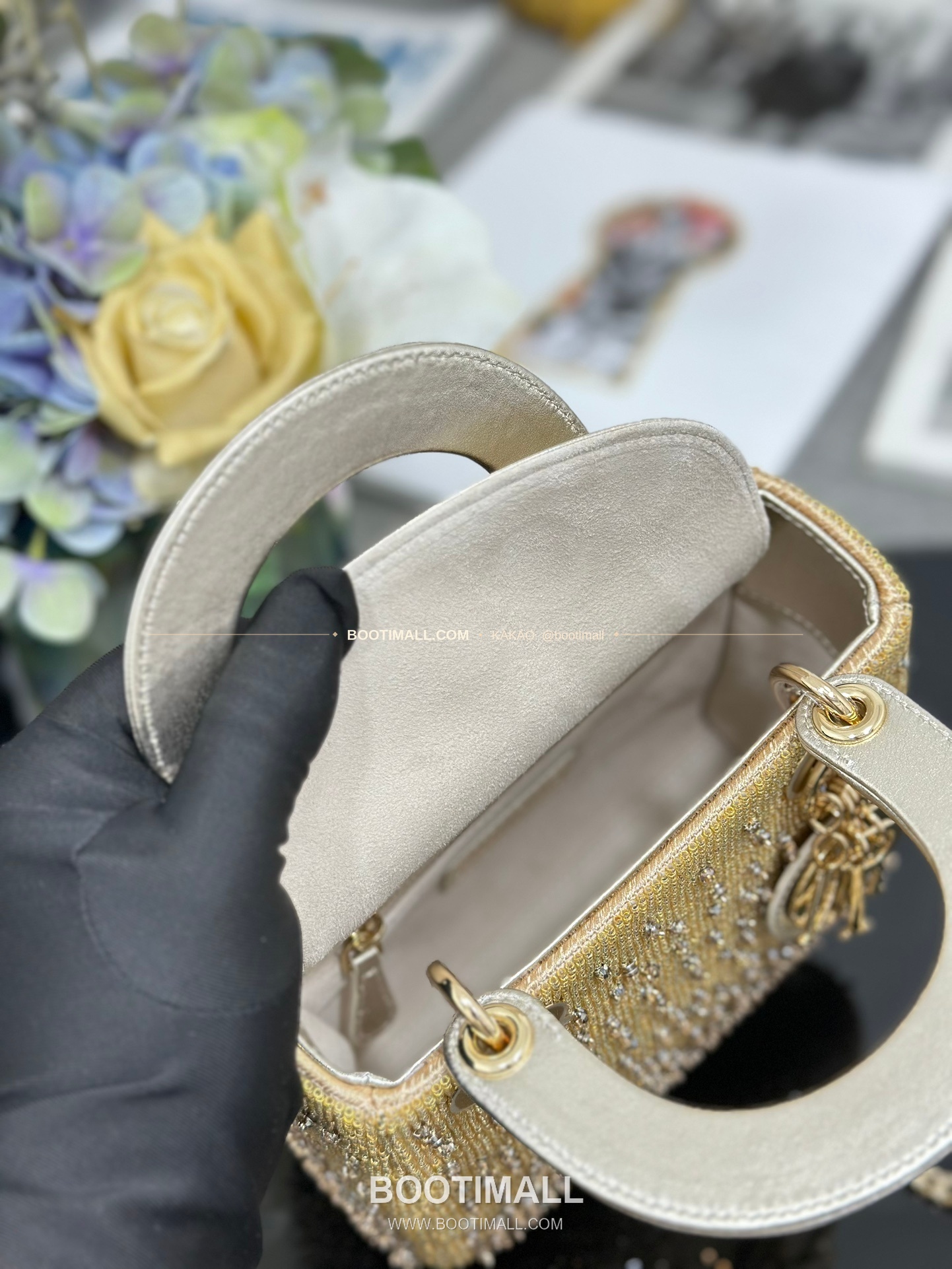 디올 레이디 디올 비즈 자수 골드 미니백 Dior Lady Dior Beaded Embroidery Gold Mini Bag M0505 17cm 8