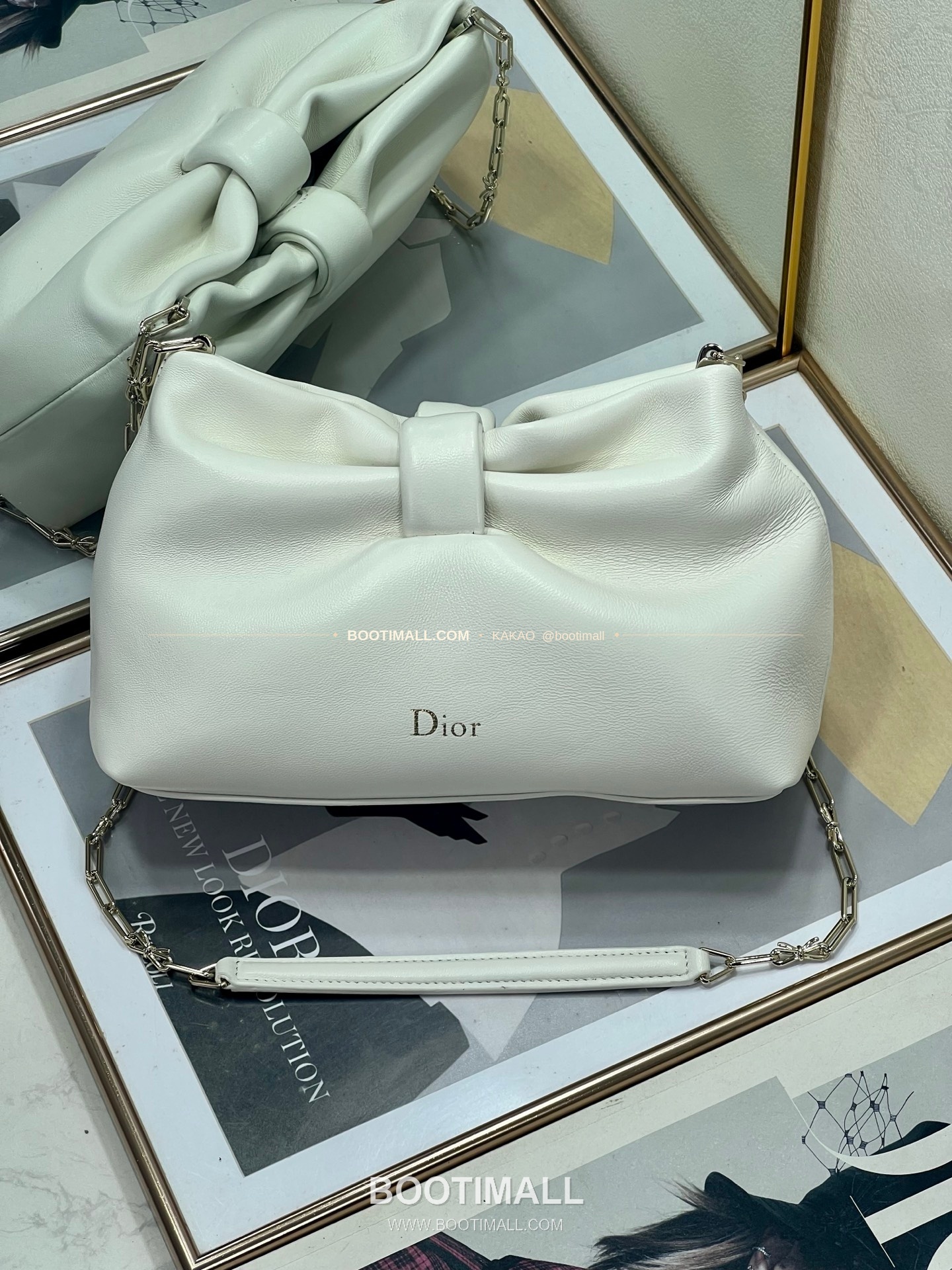 디올 램스킨 레더 리본 체인 숄더백 화이트 Dior Lambskin Leather Bow Chain Shoulder Bag 2831 27cm 4