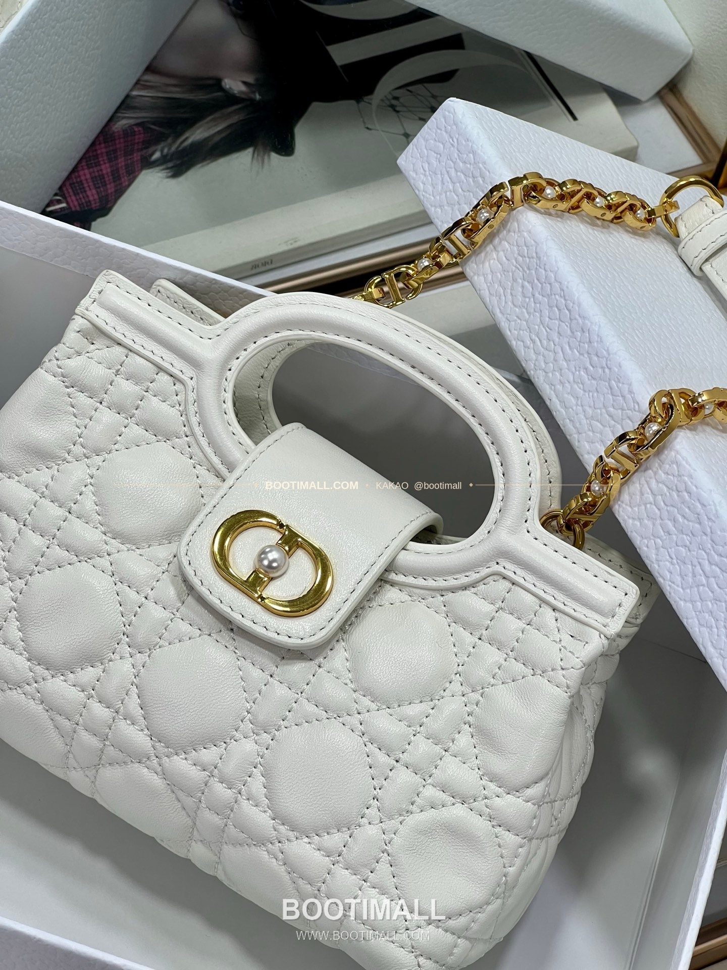 디올 졸리 탑핸들 미니 체인백 화이트 Dior Jolie Top Handle Mini Chain Bag 8601 18.5cm 6