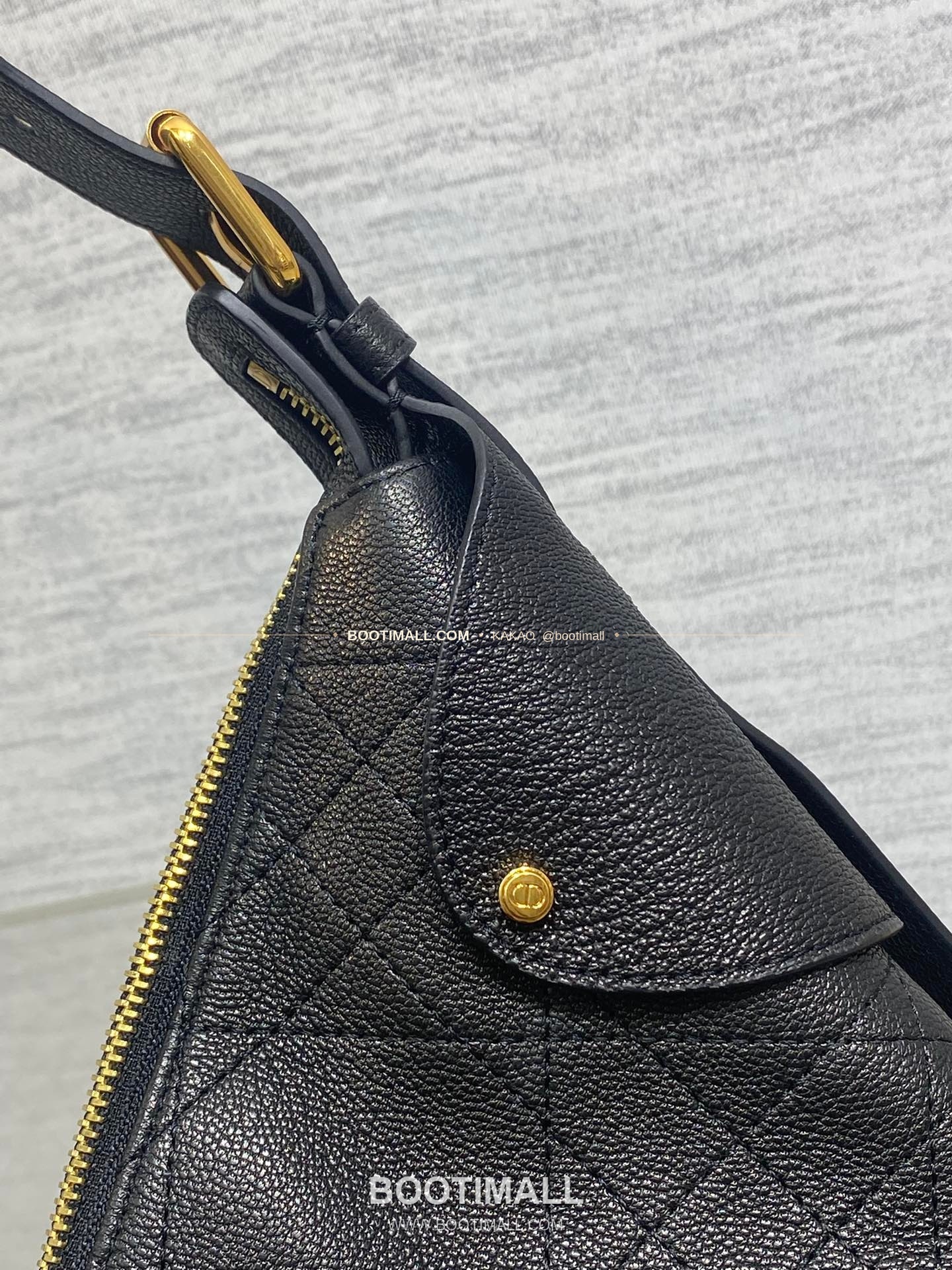 디올 보야주 오일왁스 레더 로고 하드웨어 숄더백 Dior Voyage Oil Wax Leather Logo Hardware Shoulder Bag 5881 28cm 15