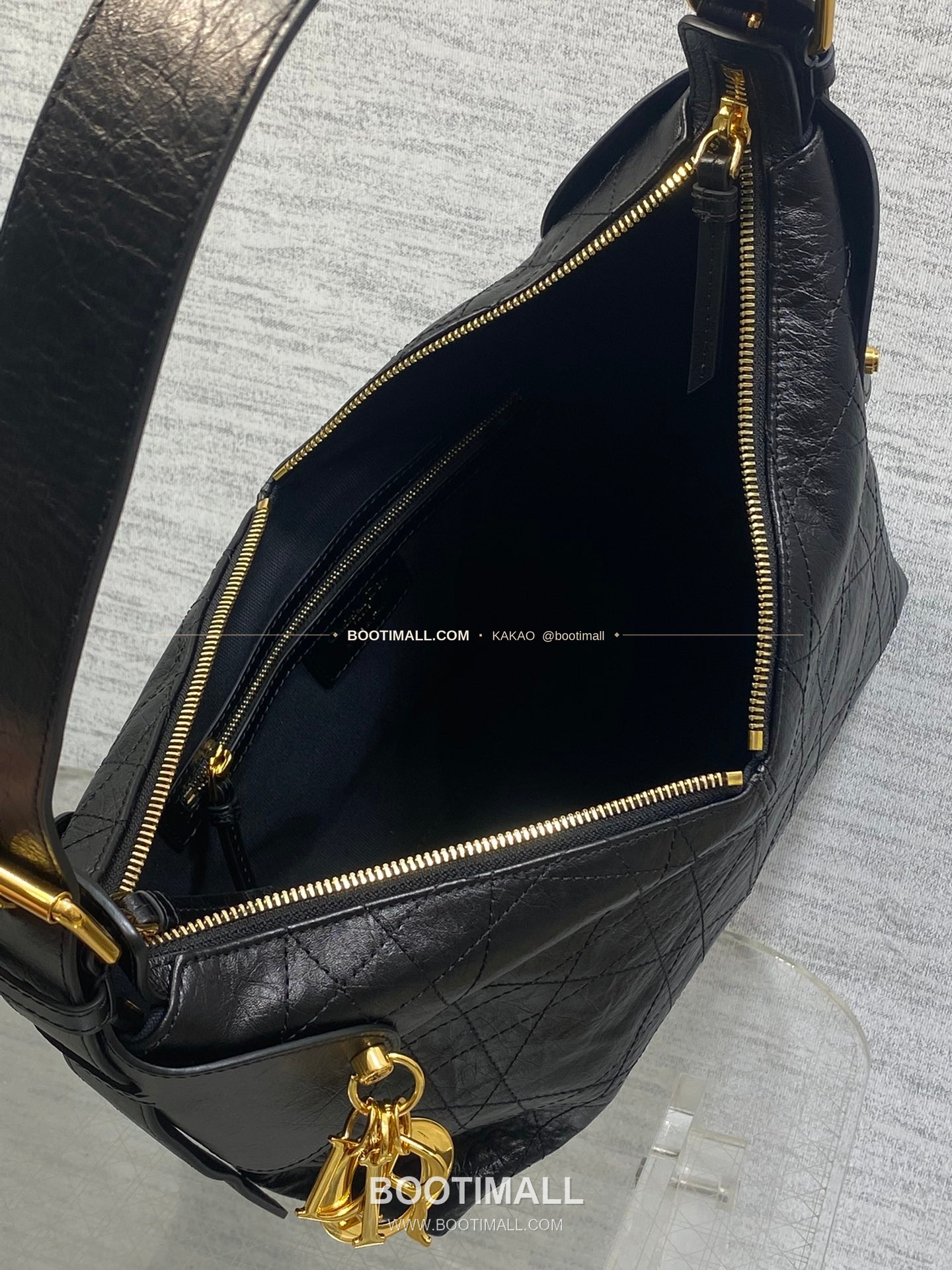 디올 보야주 오일왁스 레더 로고 하드웨어 숄더백 Dior Voyage Oil Wax Leather Logo Hardware Shoulder Bag 5881 28cm 13