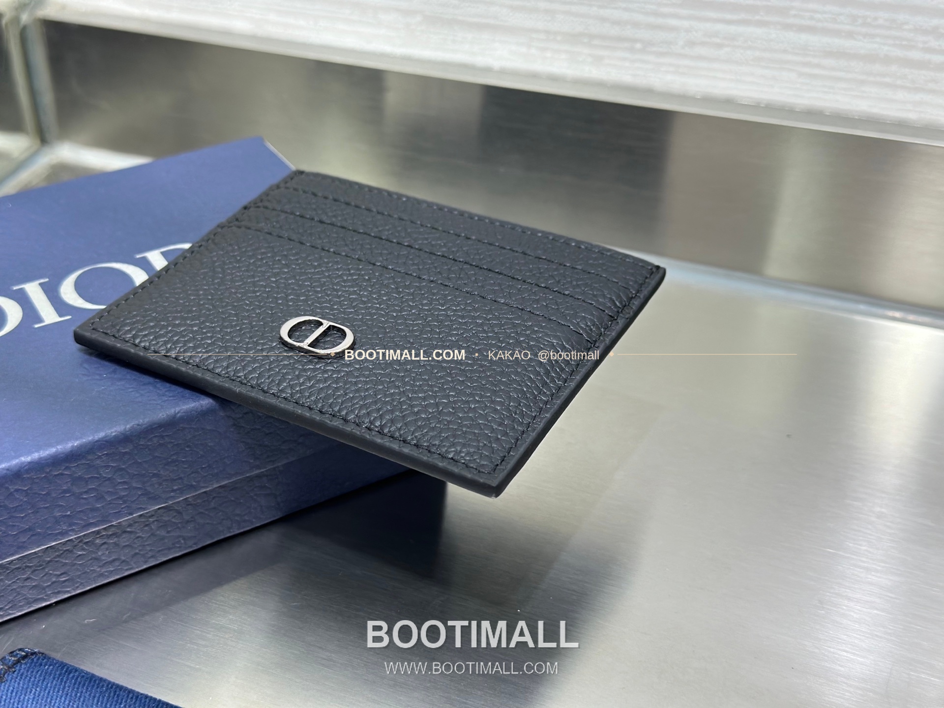 디올 CD 아이콘 그레인 카프스킨 카드지갑 Dior CD Icon Grained Calfskin Card Holder 8006 10cm 4