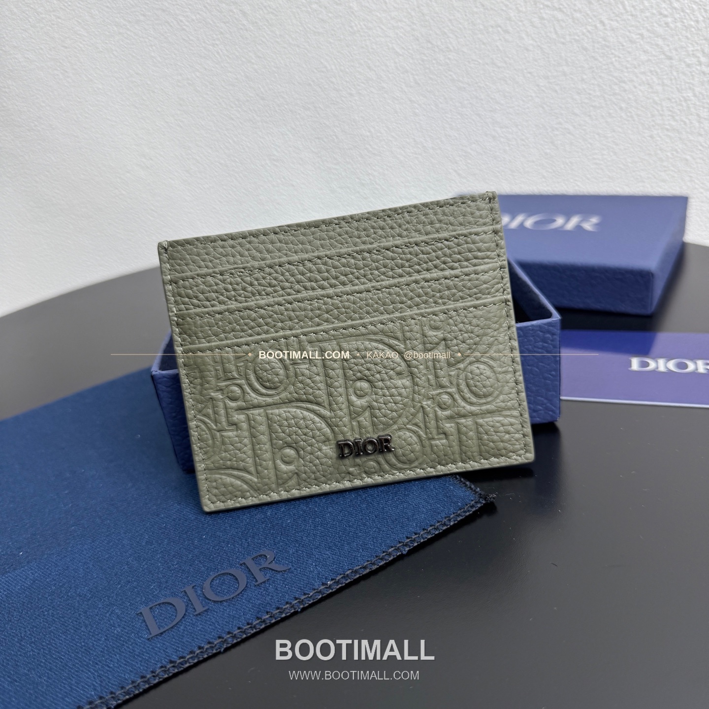 디올 CD 아이콘 그레인 카프스킨 카드지갑 Dior CD Icon Grained Calfskin Card Holder 8006 10cm

---


디올 CD 아이콘 그레인 카프스킨 카드지갑 Dior CD Icon Grained Calfskin Card Holder 8006 10cm 4