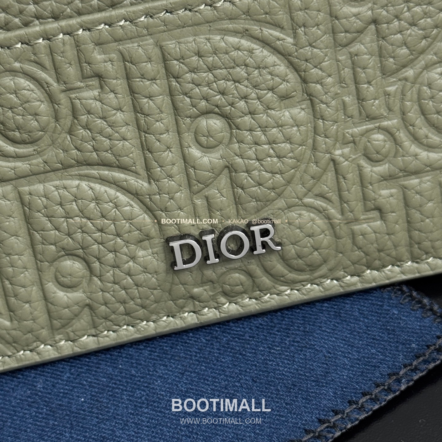디올 CD 아이콘 그레인 카프스킨 카드지갑 Dior CD Icon Grained Calfskin Card Holder 8006 10cm

---


디올 CD 아이콘 그레인 카프스킨 카드지갑 Dior CD Icon Grained Calfskin Card Holder 8006 10cm 6