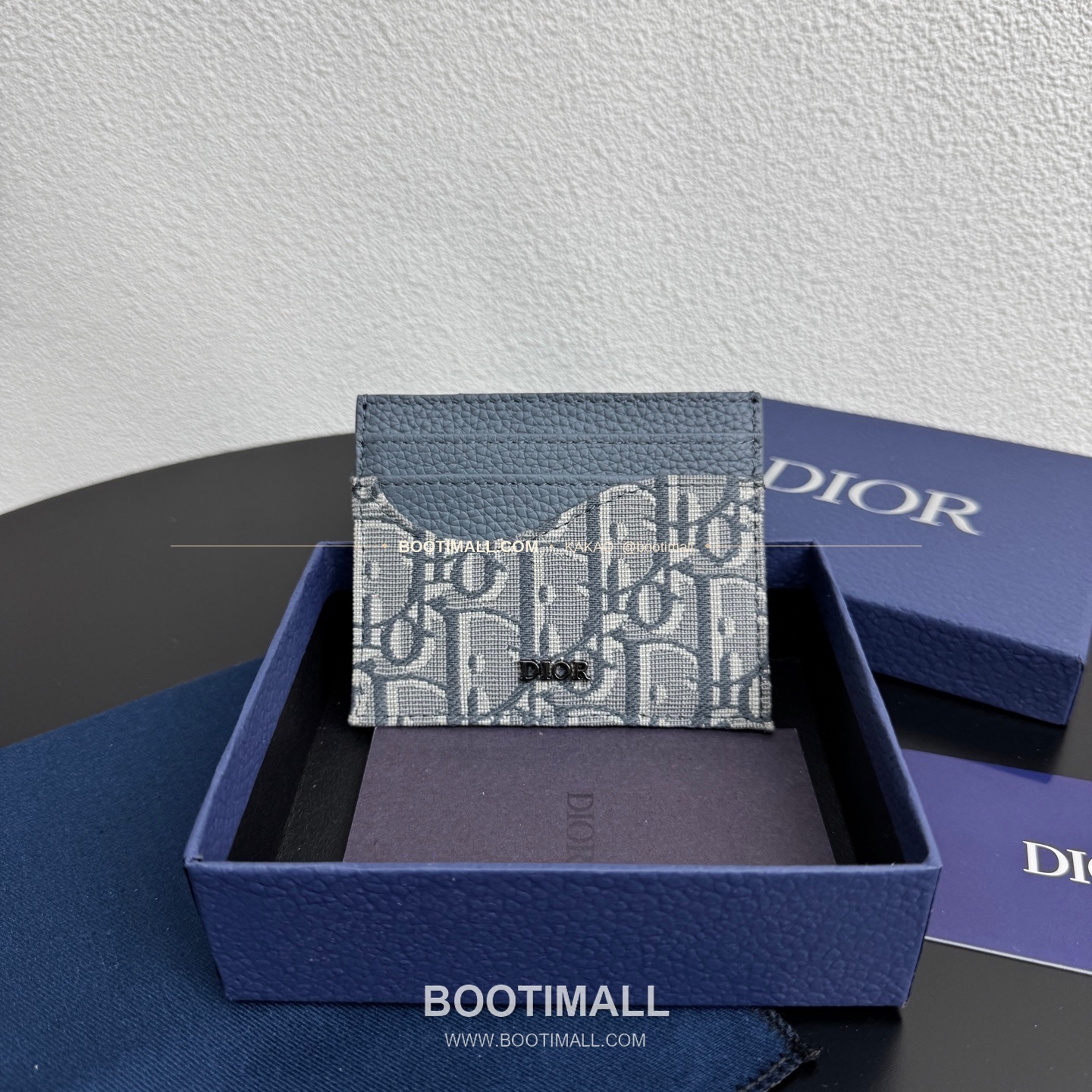 디올 CD 아이콘 그레인 카프스킨 카드지갑 Dior CD Icon Grained Calfskin Card Holder 8006 10cm 2