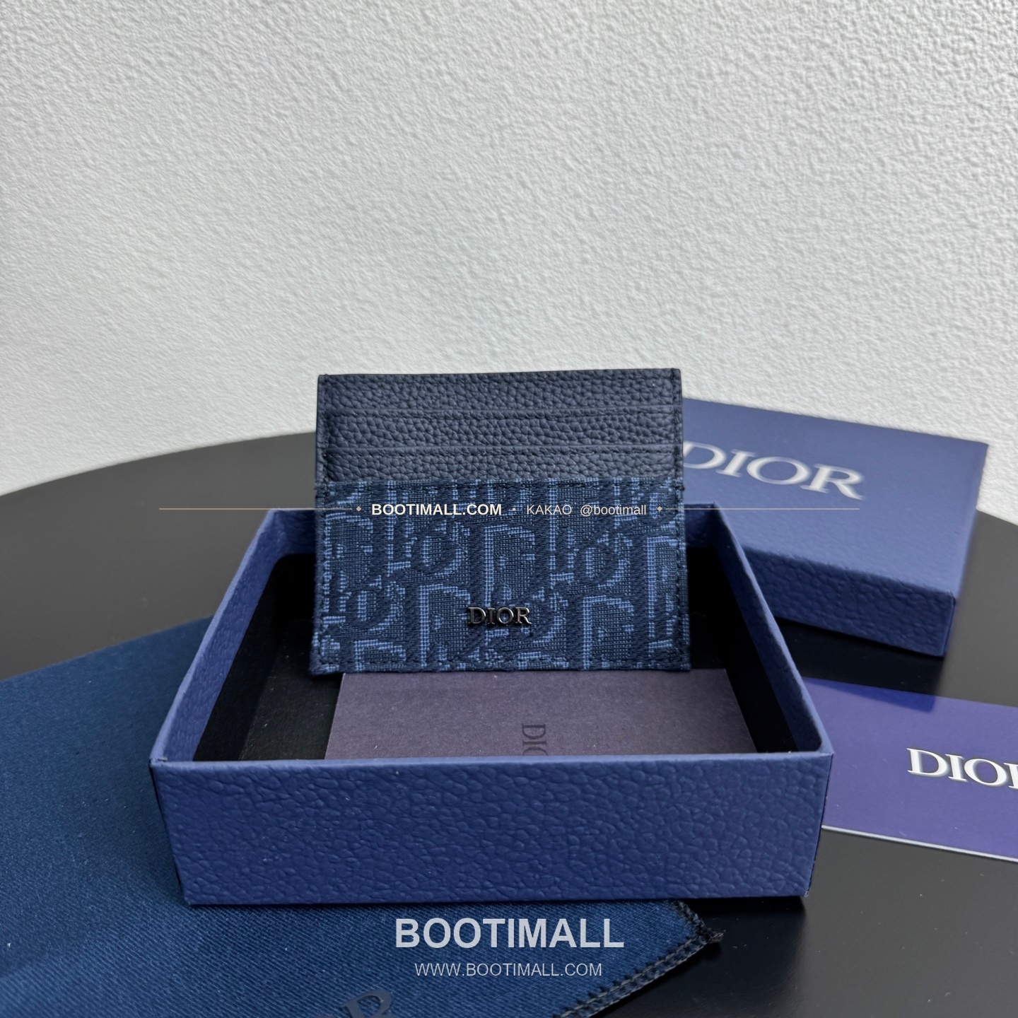 디올 CD 아이콘 그레인 카프스킨 카드지갑 Dior CD Icon Grained Calfskin Card Holder 8006 10cm 2