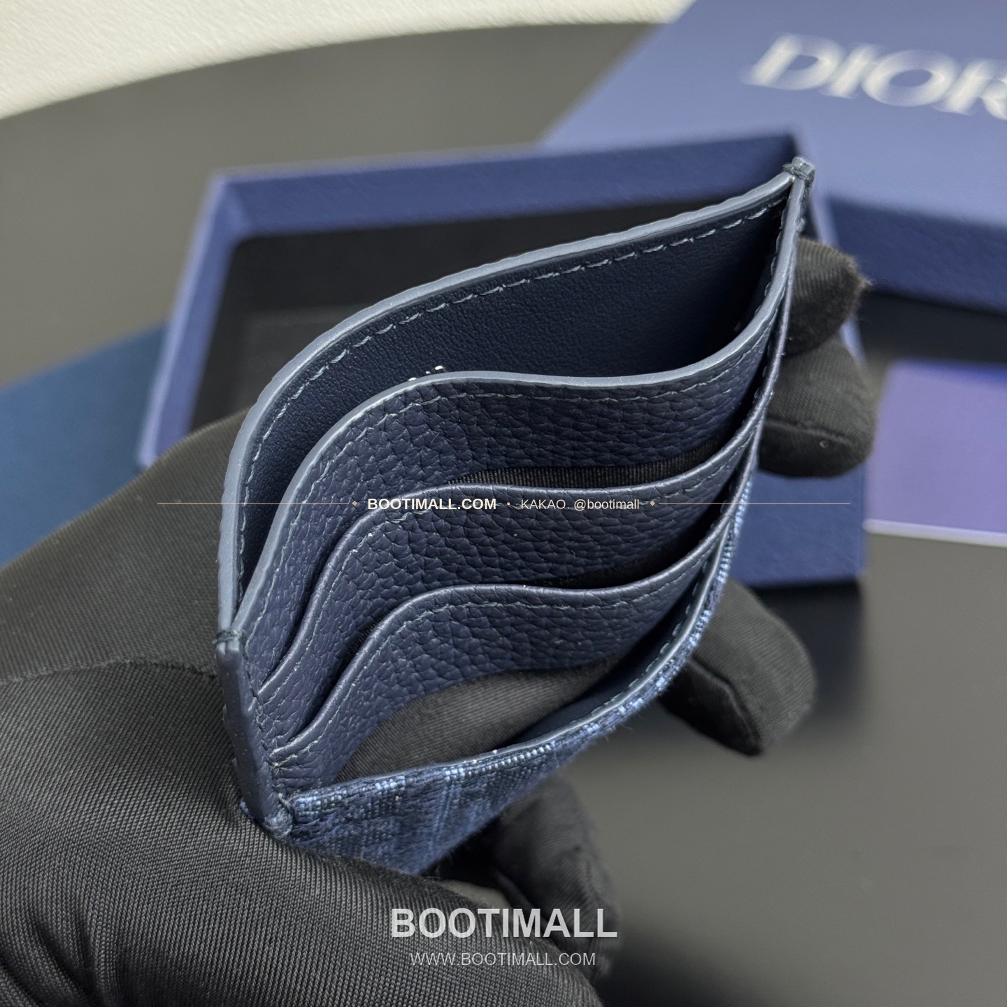 디올 CD 아이콘 그레인 카프스킨 카드지갑 Dior CD Icon Grained Calfskin Card Holder 8006 10cm 9