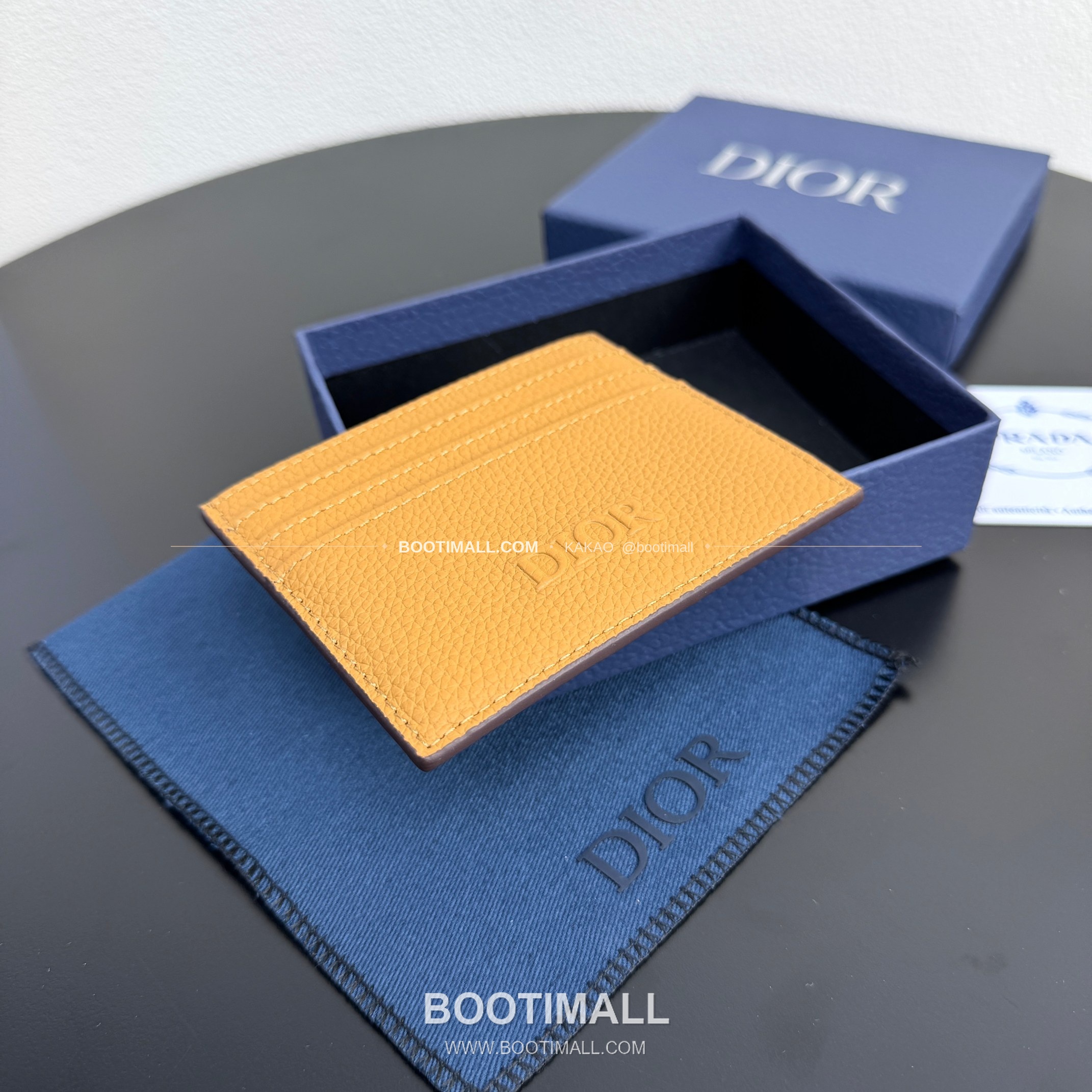 디올 CD 아이콘 그레인 카프스킨 카드지갑 Dior CD Icon Grained Calfskin Card Holder 8006 10cm 9