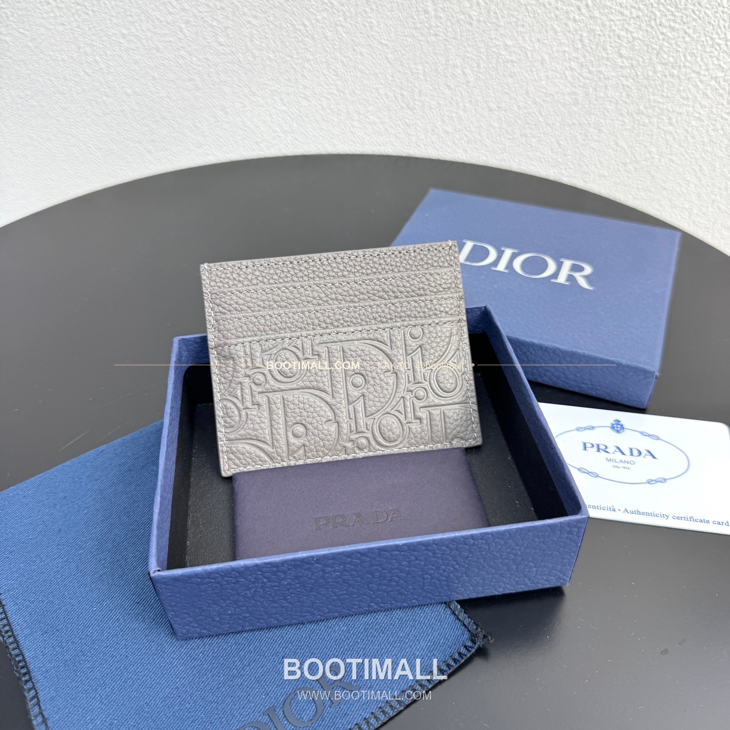 디올 CD 아이콘 그레인 카프스킨 카드지갑 Dior CD Icon Grained Calfskin Card Holder 8006 10cm 3