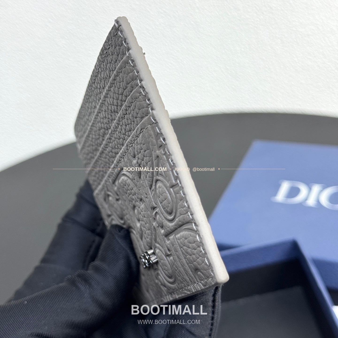 디올 CD 아이콘 그레인 카프스킨 카드지갑 Dior CD Icon Grained Calfskin Card Holder 8006 10cm 4