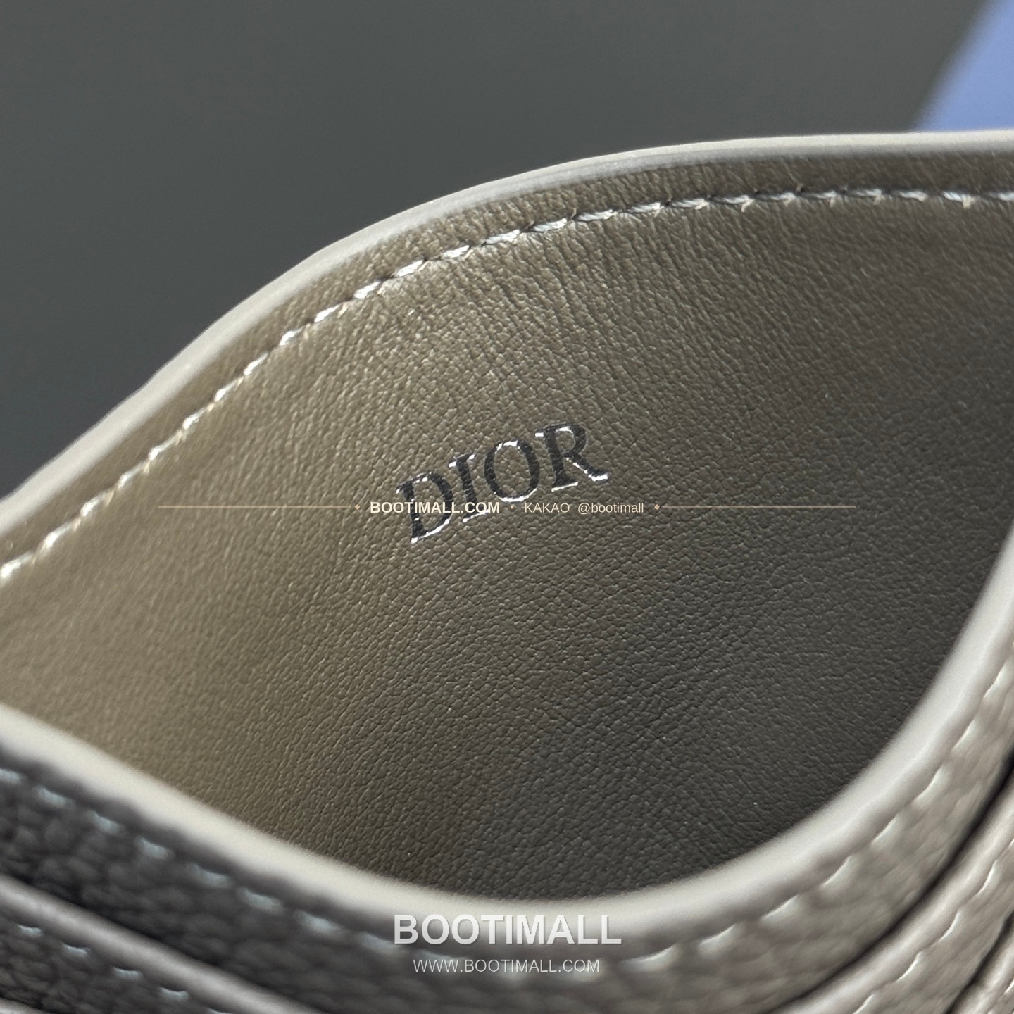 디올 CD 아이콘 그레인 카프스킨 카드지갑 Dior CD Icon Grained Calfskin Card Holder 8006 10cm 8