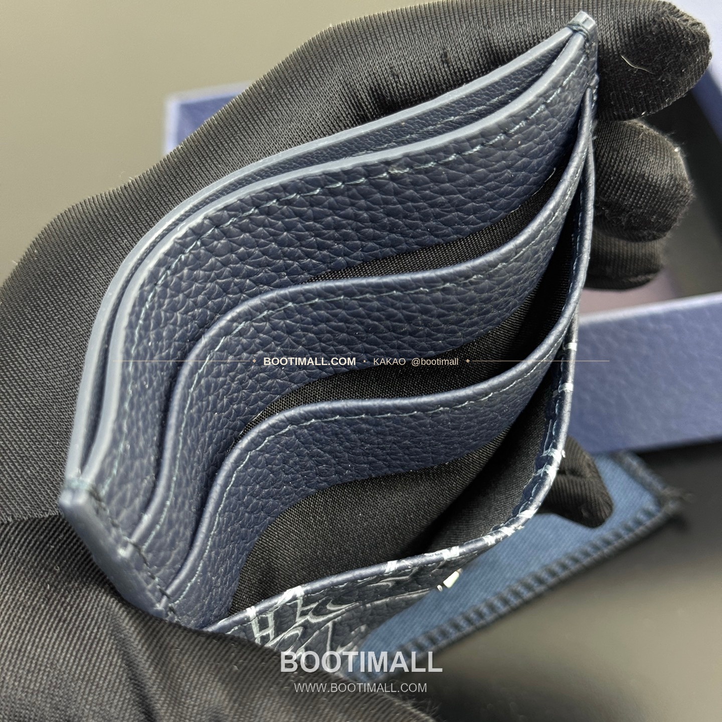 디올 CD 아이콘 그레인 카프스킨 카드지갑 Dior CD Icon Grained Calfskin Card Holder 8006 10cm 7