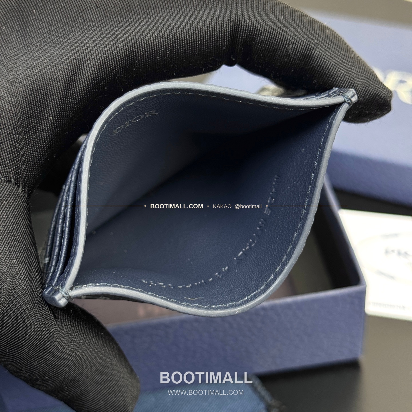 디올 CD 아이콘 그레인 카프스킨 카드지갑 Dior CD Icon Grained Calfskin Card Holder 8006 10cm 9