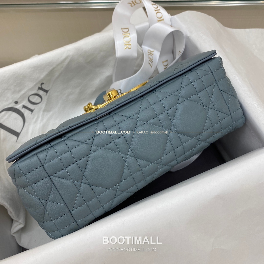 디올 카로 카프스킨 퀼팅 CD 로고 체인 숄더백 Dior Caro Calfskin Quilted CD Logo Chain Shoulder Bag 3360 20cm 4