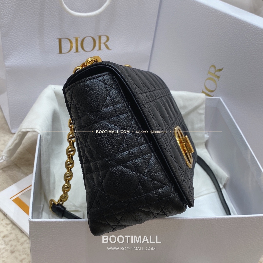 디올 카로 카프스킨 퀼팅 CD 로고 체인 숄더백 Dior Caro Calfskin Quilted CD Logo Chain Shoulder Bag 3370 25.5cm 5