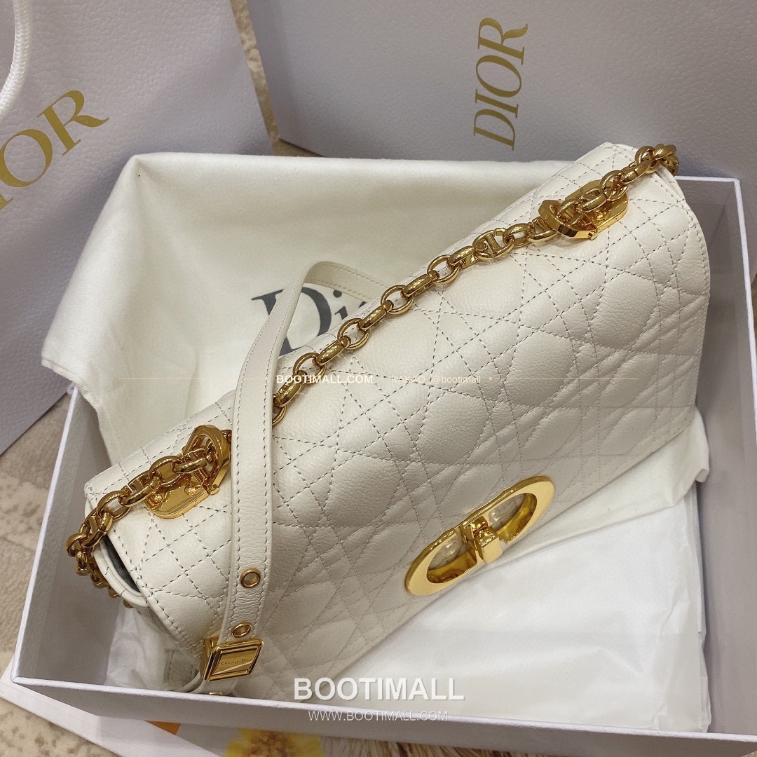 디올 카로 카프스킨 퀼팅 CD 로고 체인 숄더백 Dior Caro Calfskin Quilted CD Logo Chain Shoulder Bag 3370 25.5cm 4