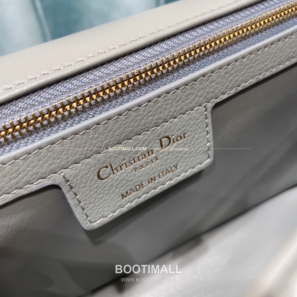 디올 카로 카프스킨 퀼팅 CD 로고 체인 숄더백 Dior Caro Calfskin Quilted CD Logo Chain Shoulder Bag 3370 25.5cm 9