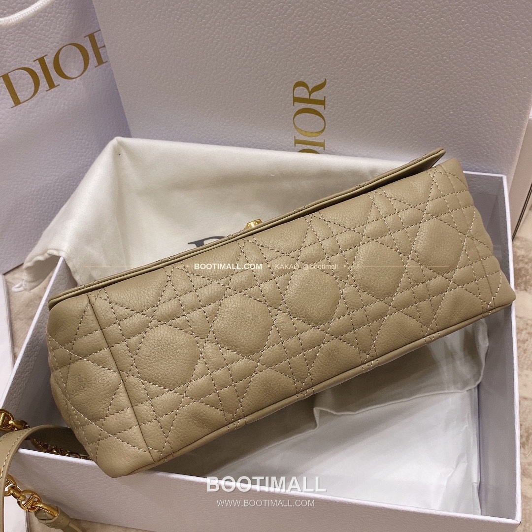 디올 카로 카프스킨 퀼팅 CD 로고 체인 숄더백 Dior Caro Calfskin Quilted CD Logo Chain Shoulder Bag 3370 25.5cm 5