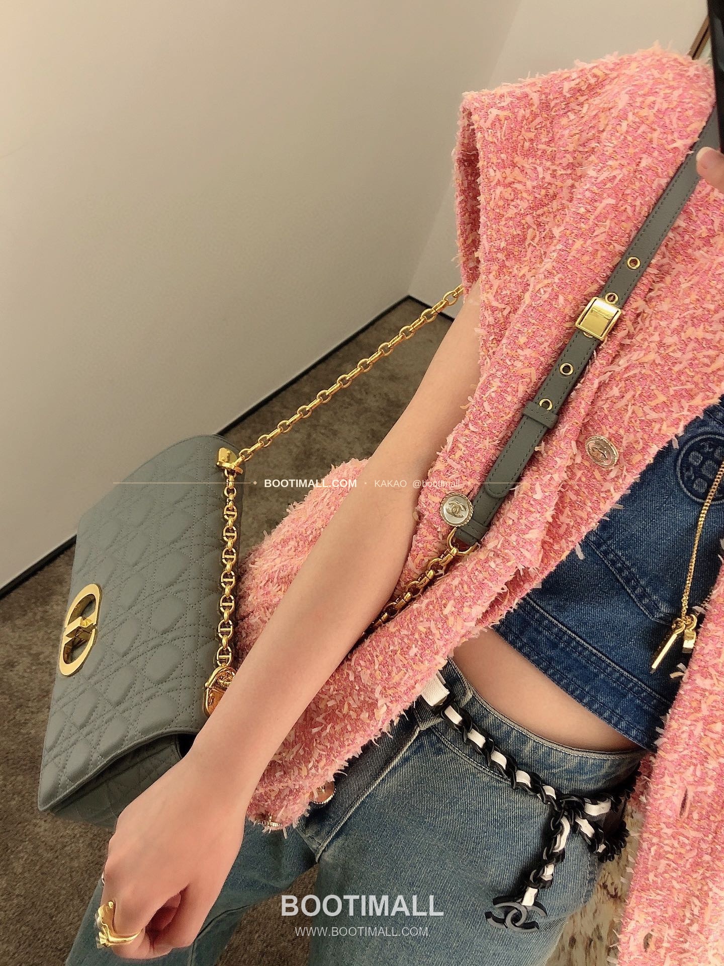 디올 카로 카프스킨 퀼팅 CD 로고 체인 숄더백 Dior Caro Calfskin Quilted CD Logo Chain Shoulder Bag 3380 28cm 2