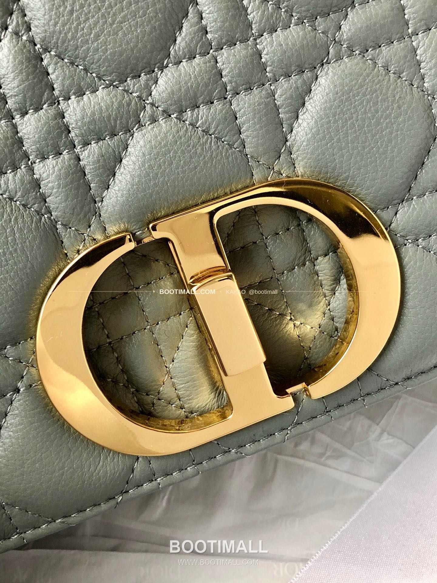 디올 카로 카프스킨 퀼팅 CD 로고 체인 숄더백 Dior Caro Calfskin Quilted CD Logo Chain Shoulder Bag 3380 28cm 11