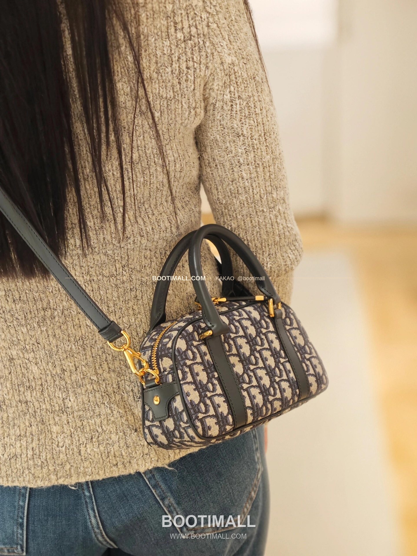 디올 디바이브 오블리크 캔버스 볼링 미니백 Dior D-Vibe Oblique Canvas Bowling Mini Bag 5250 20.5cm 4