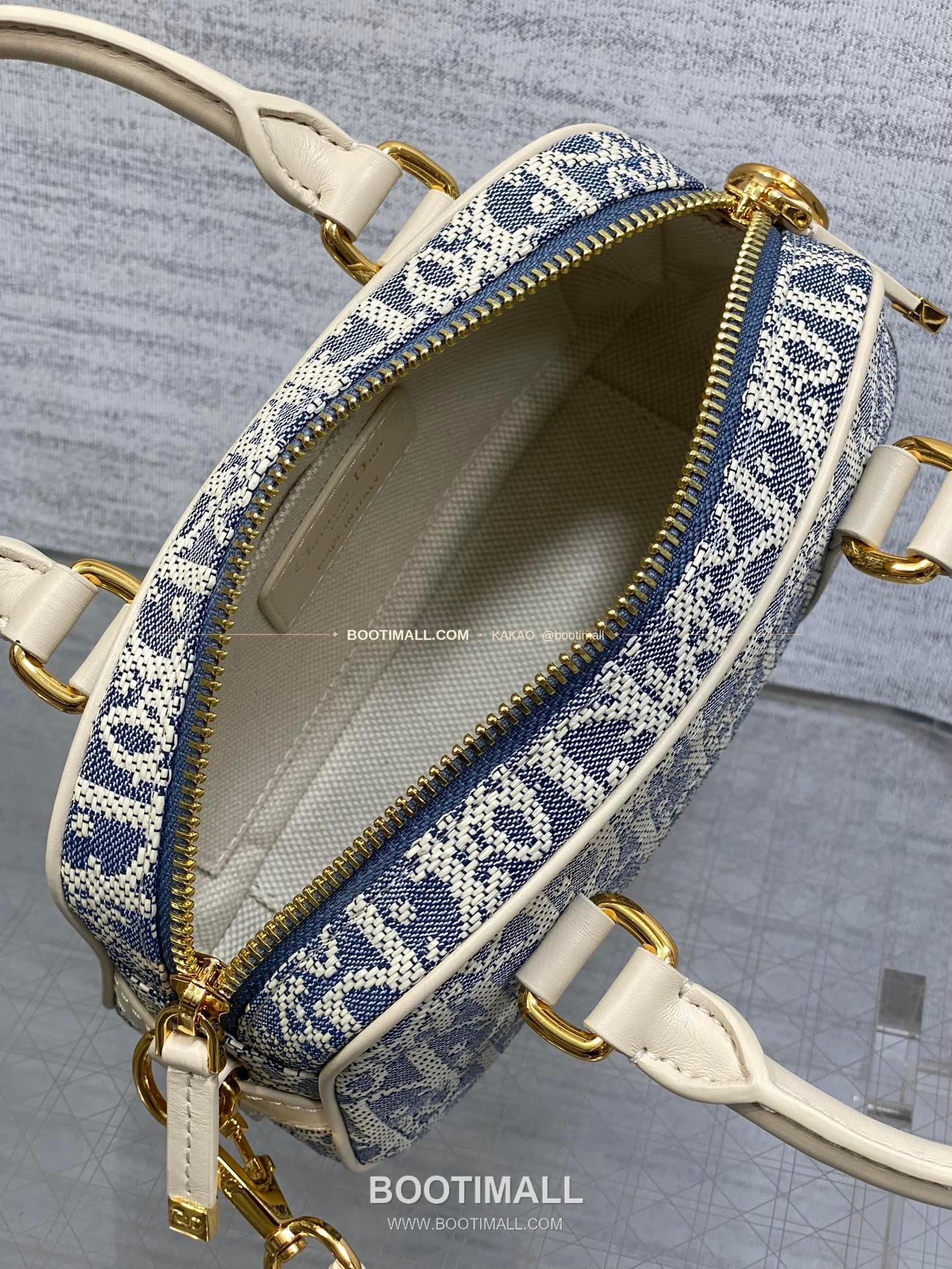 디올 디바이브 오블리크 캔버스 볼링 미니백 Dior D-Vibe Oblique Canvas Bowling Mini Bag 5250 20.5cm 16