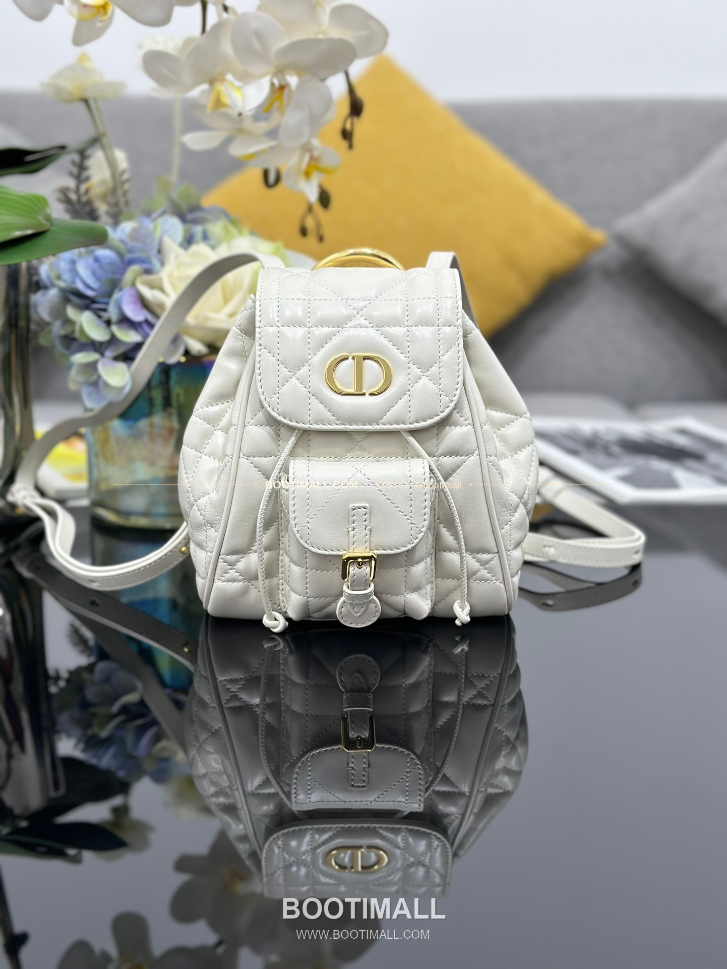 디올 카로 램스킨 퀼팅 CD 로고 백팩 Dior Caro Lambskin Quilted CD Logo Backpack M6302 19.5cm 1