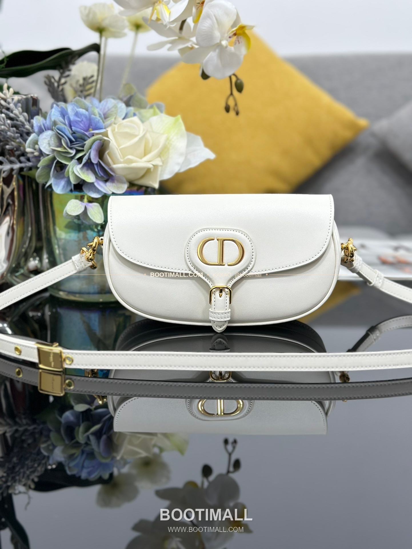 디올 바비 이스트웨스트 카프스킨 CD 로고 숄더백 Dior Bobby East West Calfskin CD Logo Shoulder Bag M9327 22cm 1