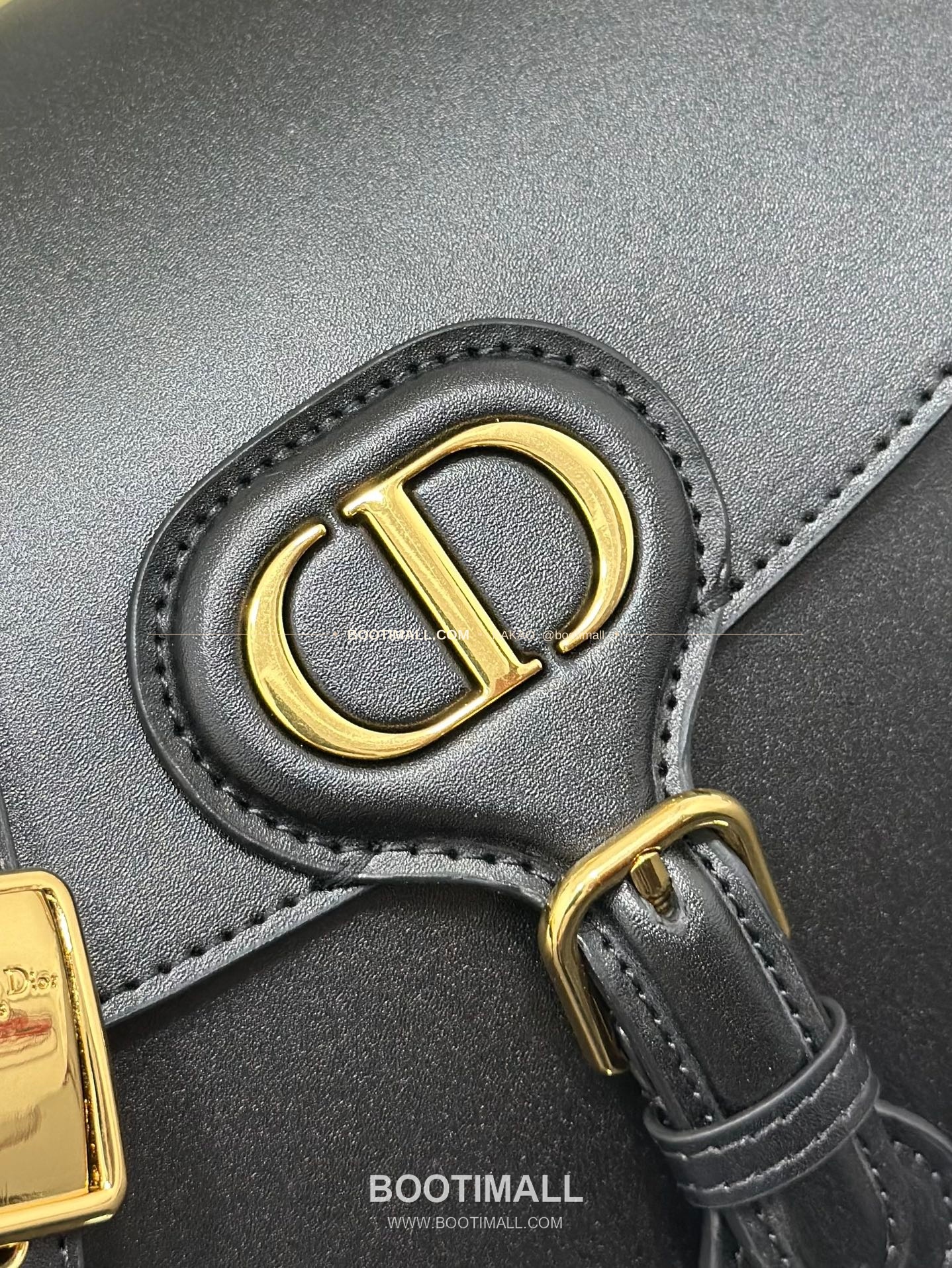 디올 바비 카프스킨 CD 로고 플랩 숄더백 Dior Bobby Calfskin CD Logo Flap Shoulder Bag M9319 22cm 6