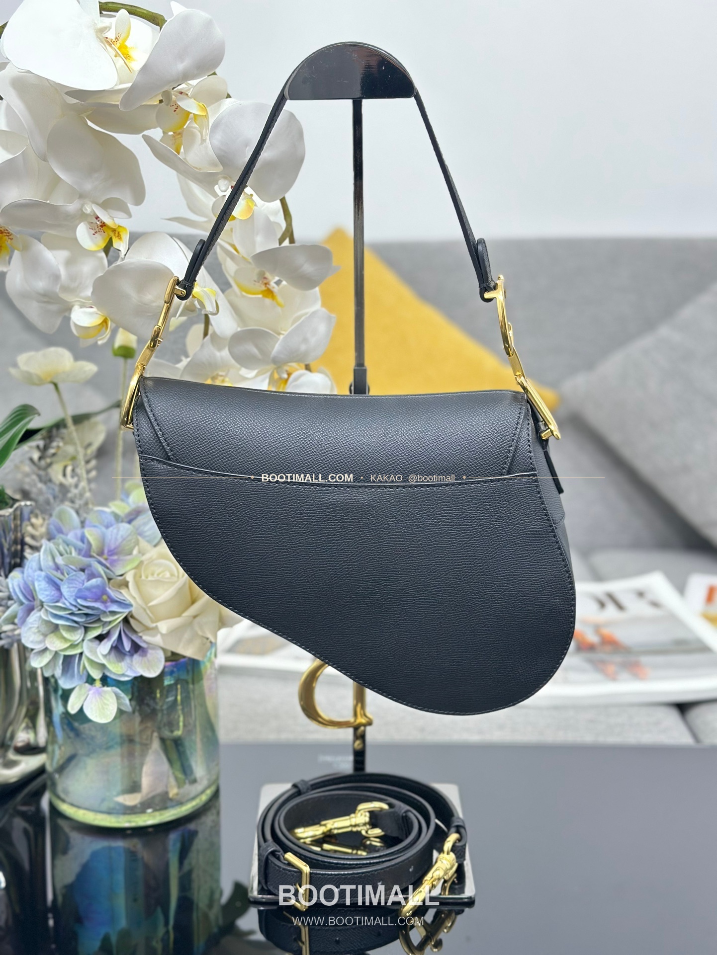 디올 새들 그레인 카프스킨 CD 로고 플랩 숄더백 Dior Saddle Grained Calfskin CD Logo Flap Shoulder Bag M0446 25.5cm 2