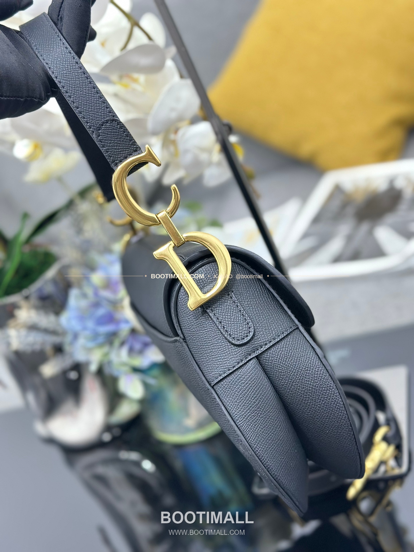 디올 새들 그레인 카프스킨 CD 로고 플랩 숄더백 Dior Saddle Grained Calfskin CD Logo Flap Shoulder Bag M0446 25.5cm 3
