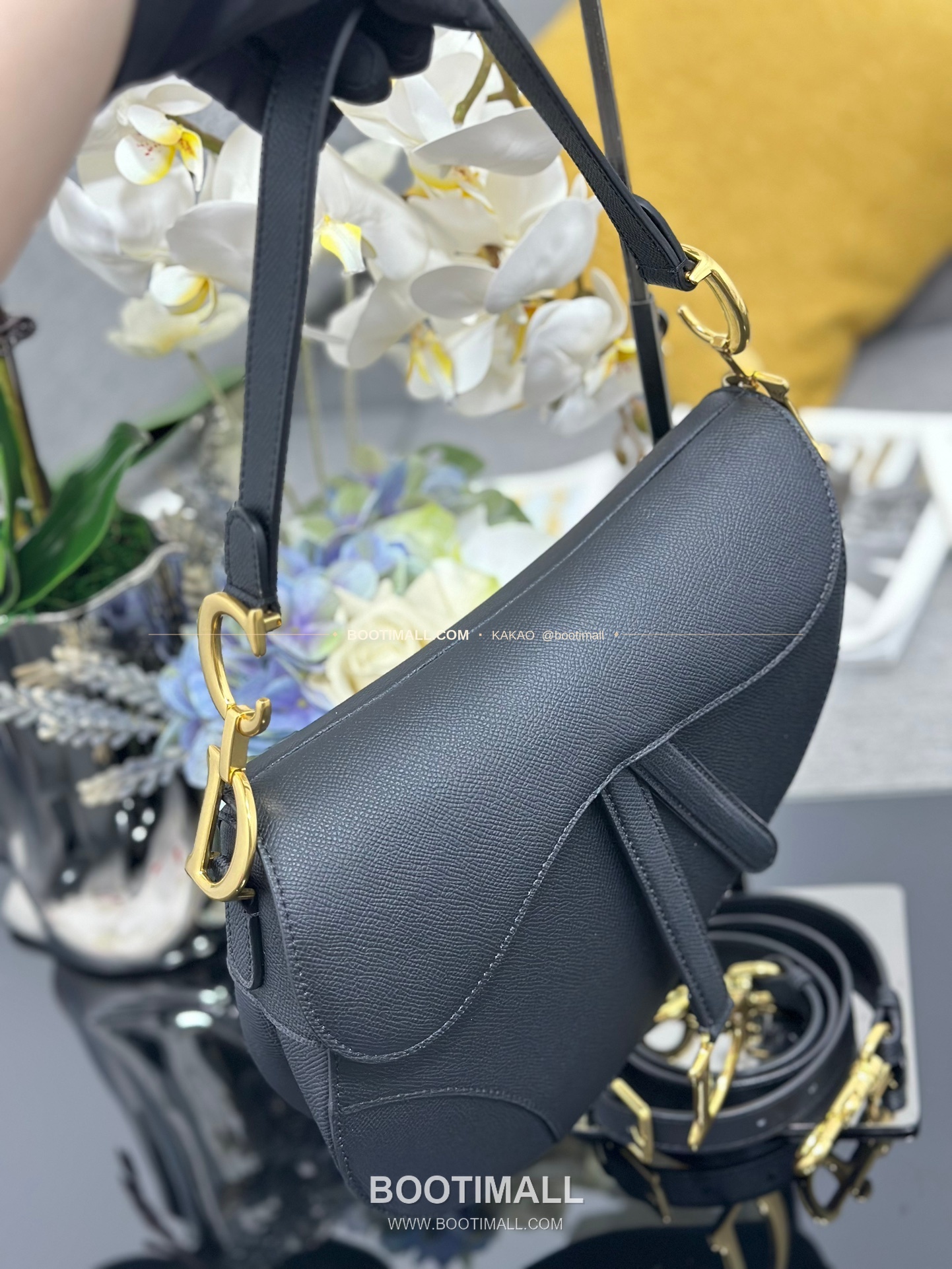 디올 새들 그레인 카프스킨 CD 로고 플랩 숄더백 Dior Saddle Grained Calfskin CD Logo Flap Shoulder Bag M0446 25.5cm 6