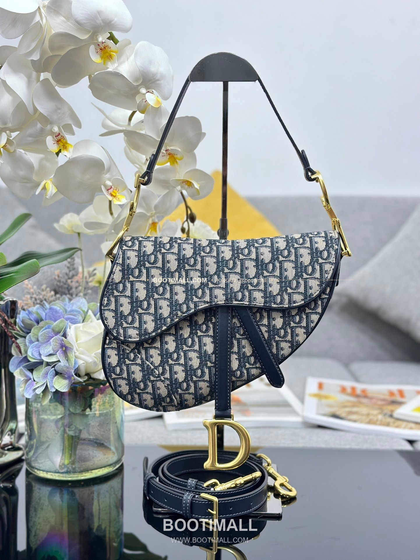 디올 새들 오블리크 캔버스 CD 로고 플랩 숄더백 Dior Saddle Oblique Canvas CD Logo Flap Shoulder Bag M0446 25.5cm 1