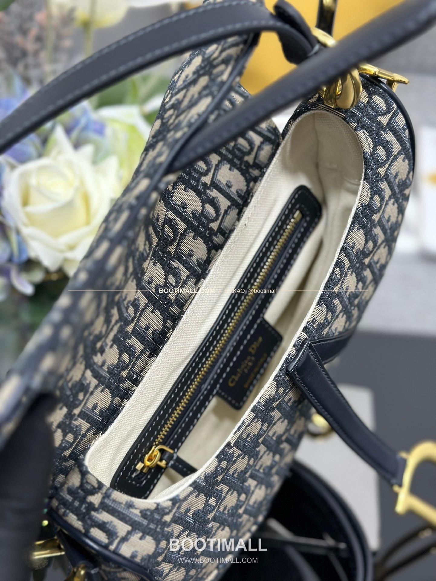 디올 새들 오블리크 캔버스 CD 로고 플랩 숄더백 Dior Saddle Oblique Canvas CD Logo Flap Shoulder Bag M0446 25.5cm 8