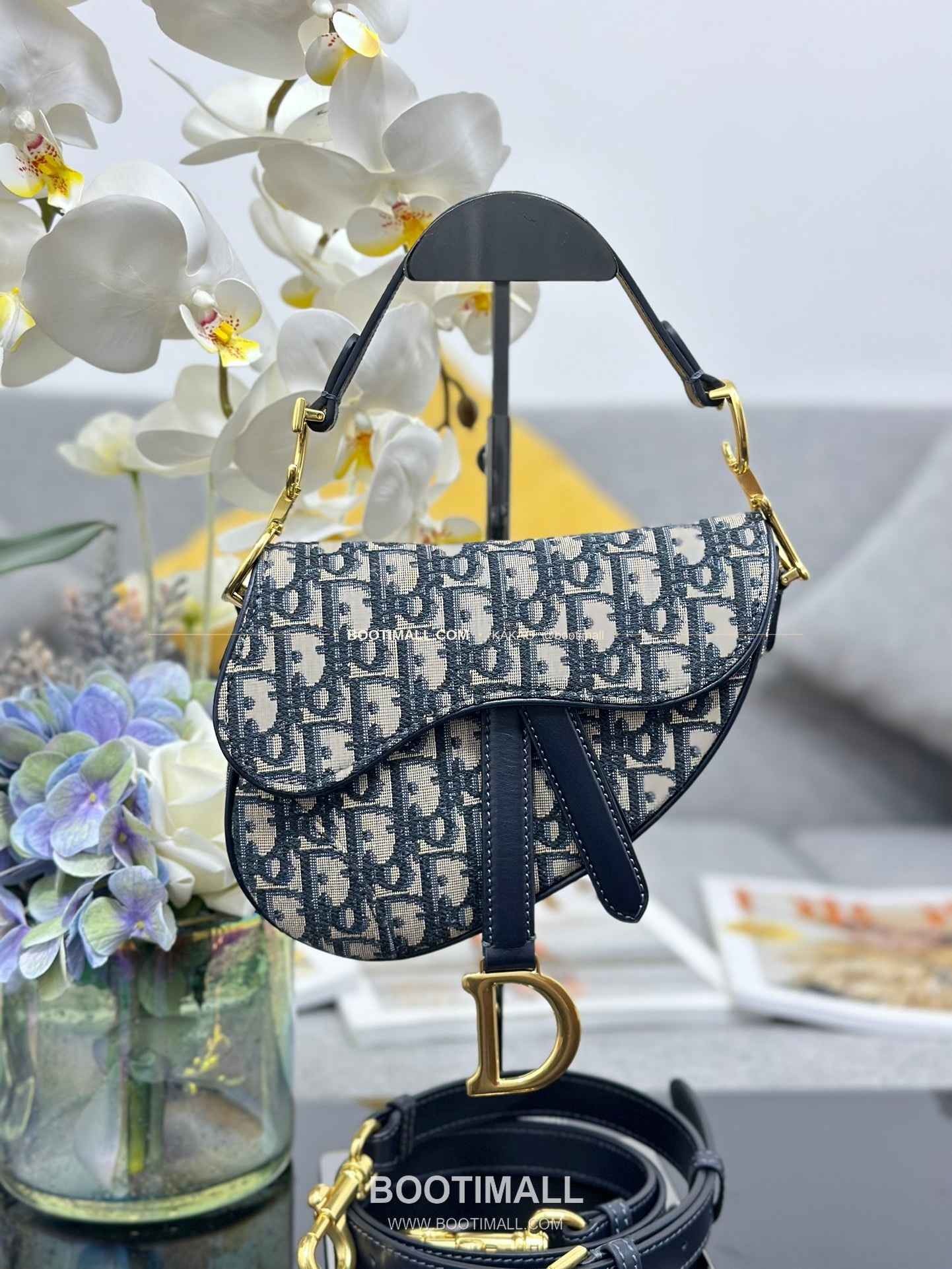 디올 새들 오블리크 캔버스 CD 로고 플랩 숄더백 Dior Saddle Oblique Canvas CD Logo Flap Shoulder Bag M0447 21cm 1