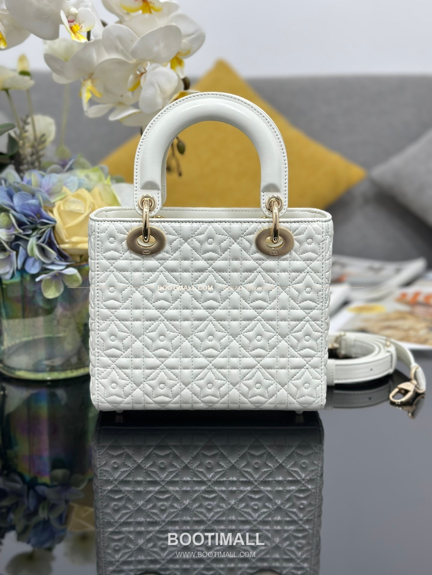 디올 레이디 디올 램스킨 까나쥬 D.I.O.R 참 토트 숄더백 Dior Lady Dior Lambskin Cannage D.I.O.R Charm Tote Shoulder Bag M0538 20cm 2