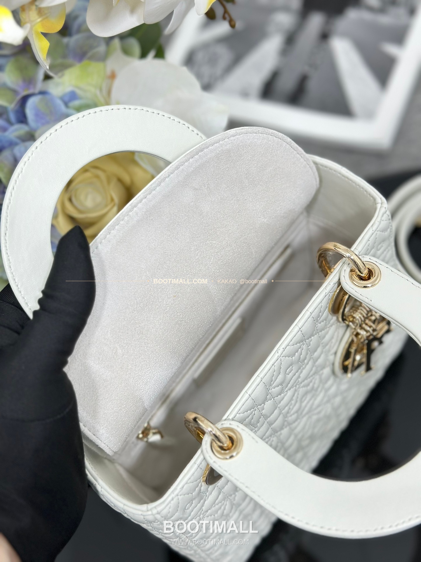 디올 레이디 디올 램스킨 까나쥬 D.I.O.R 참 토트 숄더백 Dior Lady Dior Lambskin Cannage D.I.O.R Charm Tote Shoulder Bag M0538 20cm 8