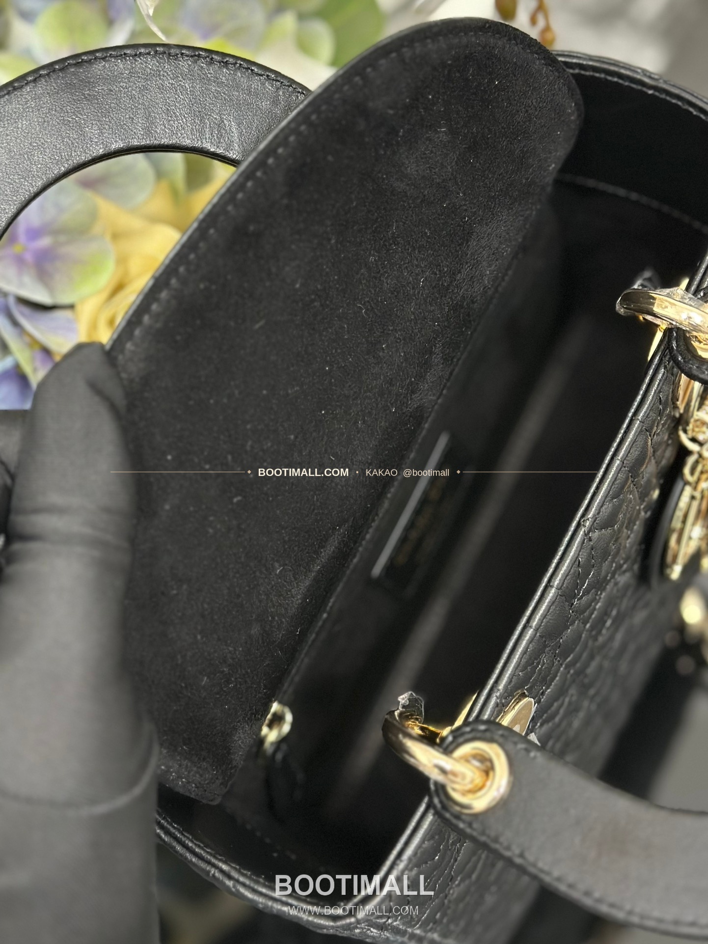 디올 레이디 디올 램스킨 까나쥬 D.I.O.R 참 토트 숄더백 Dior Lady Dior Lambskin Cannage D.I.O.R Charm Tote Shoulder Bag M0538 20cm 8