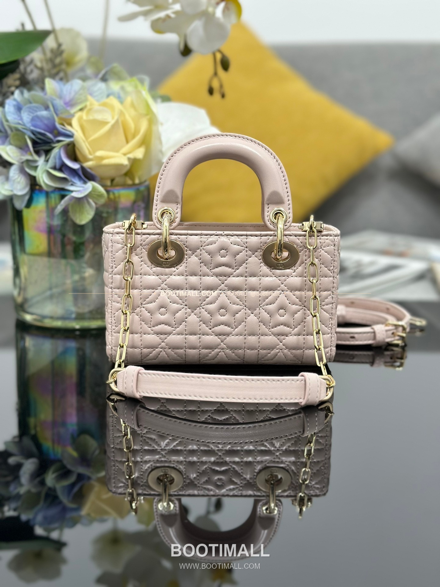 디올 레이디 디조이 램스킨 까나쥬 D.I.O.R 참 미니 체인 숄더백 Dior Lady D-Joy Lambskin Cannage D.I.O.R Charm Mini Chain Shoulder Bag S0910 16cm 2