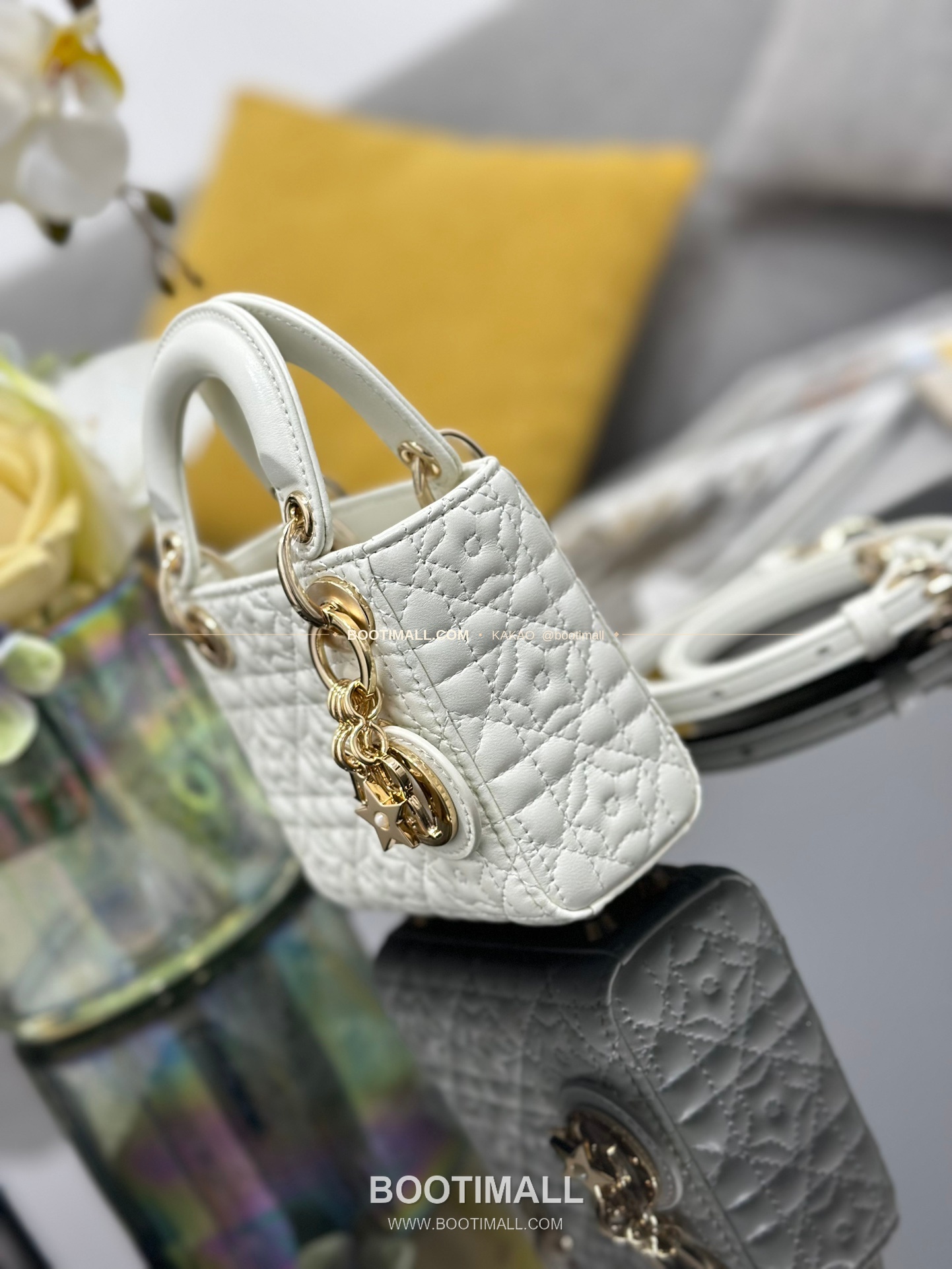 디올 레이디 디올 램스킨 까나쥬 D.I.O.R 참 미니 토트백 Dior Lady Dior Lambskin Cannage D.I.O.R Charm Mini Tote Bag S0856 12cm 3