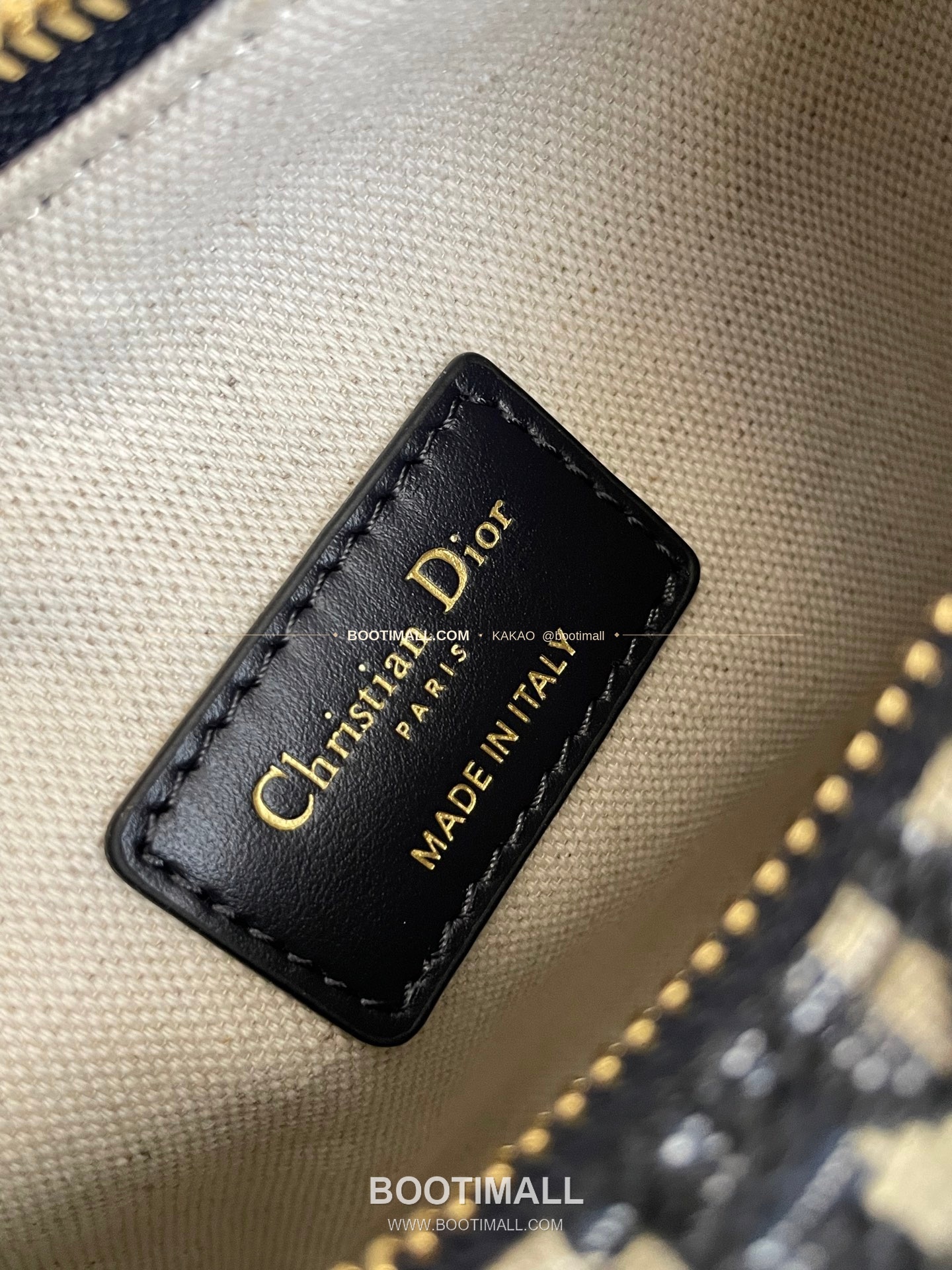 디올 디드림 오블리크 캔버스 미니 호보 숄더백 Dior D-Dream Oblique Canvas Mini Hobo Shoulder Bag 5871 18cm 16