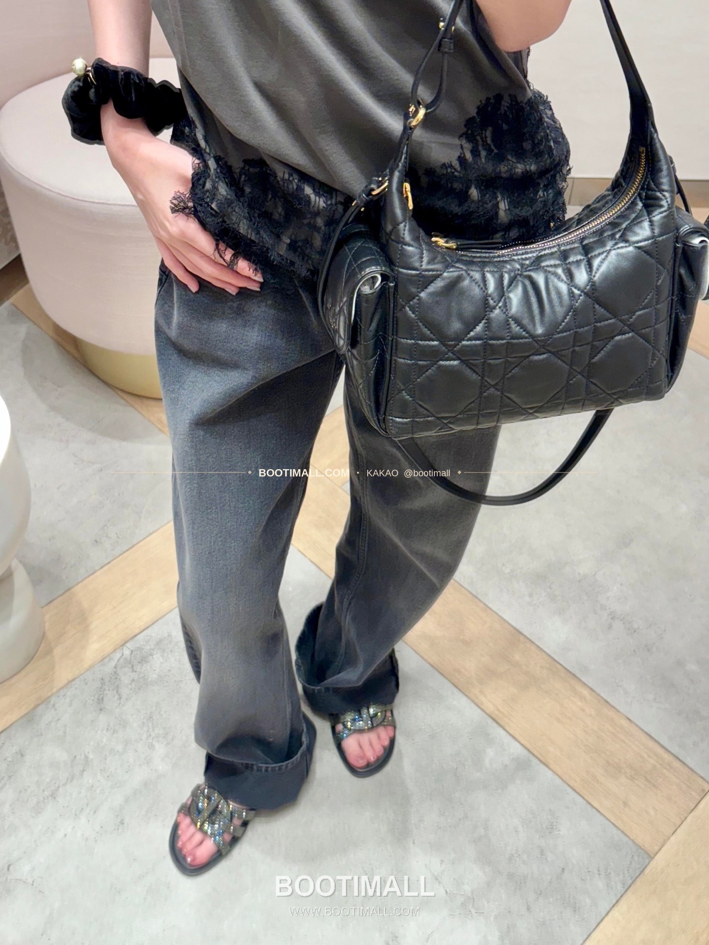 디올 디드림 카프스킨 까나쥬 미니 호보 숄더백 Dior D-Dream Calfskin Cannage Mini Hobo Shoulder Bag 5871 18cm 1
