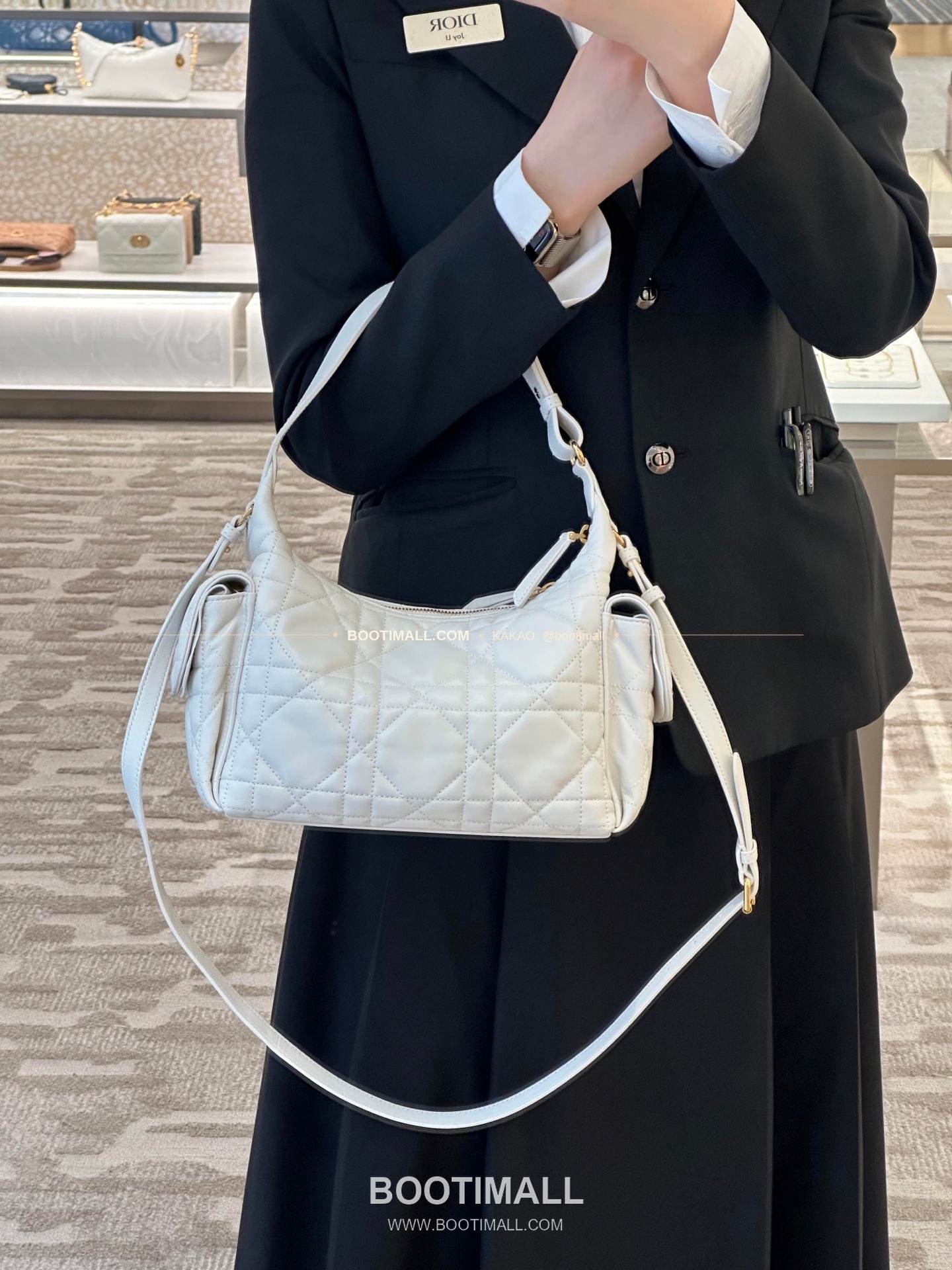 디올 디드림 카프스킨 까나쥬 미니 호보 숄더백 Dior D-Dream Calfskin Cannage Mini Hobo Shoulder Bag 5871 18cm 1