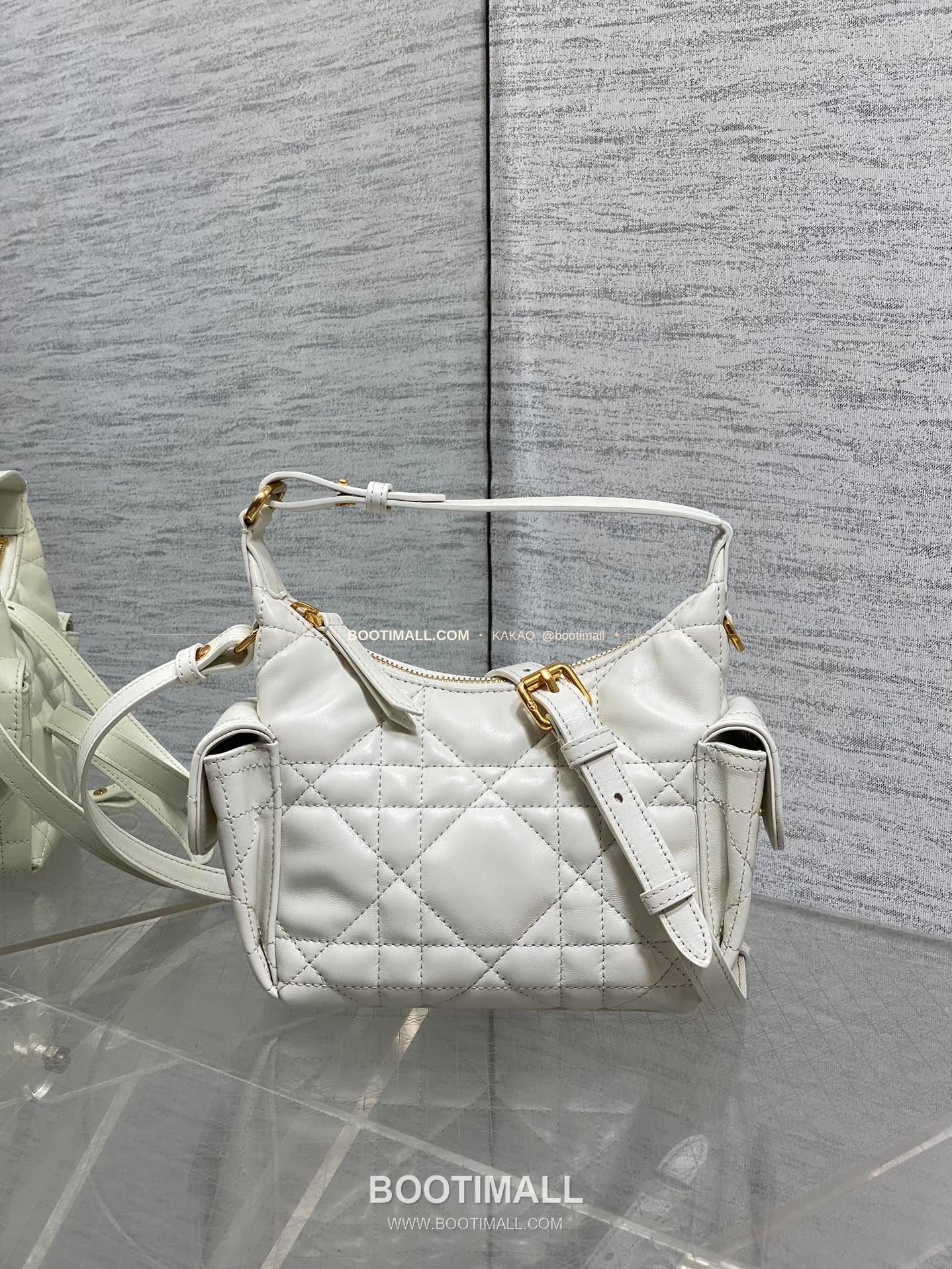 디올 디드림 카프스킨 까나쥬 미니 호보 숄더백 Dior D-Dream Calfskin Cannage Mini Hobo Shoulder Bag 5871 18cm 8