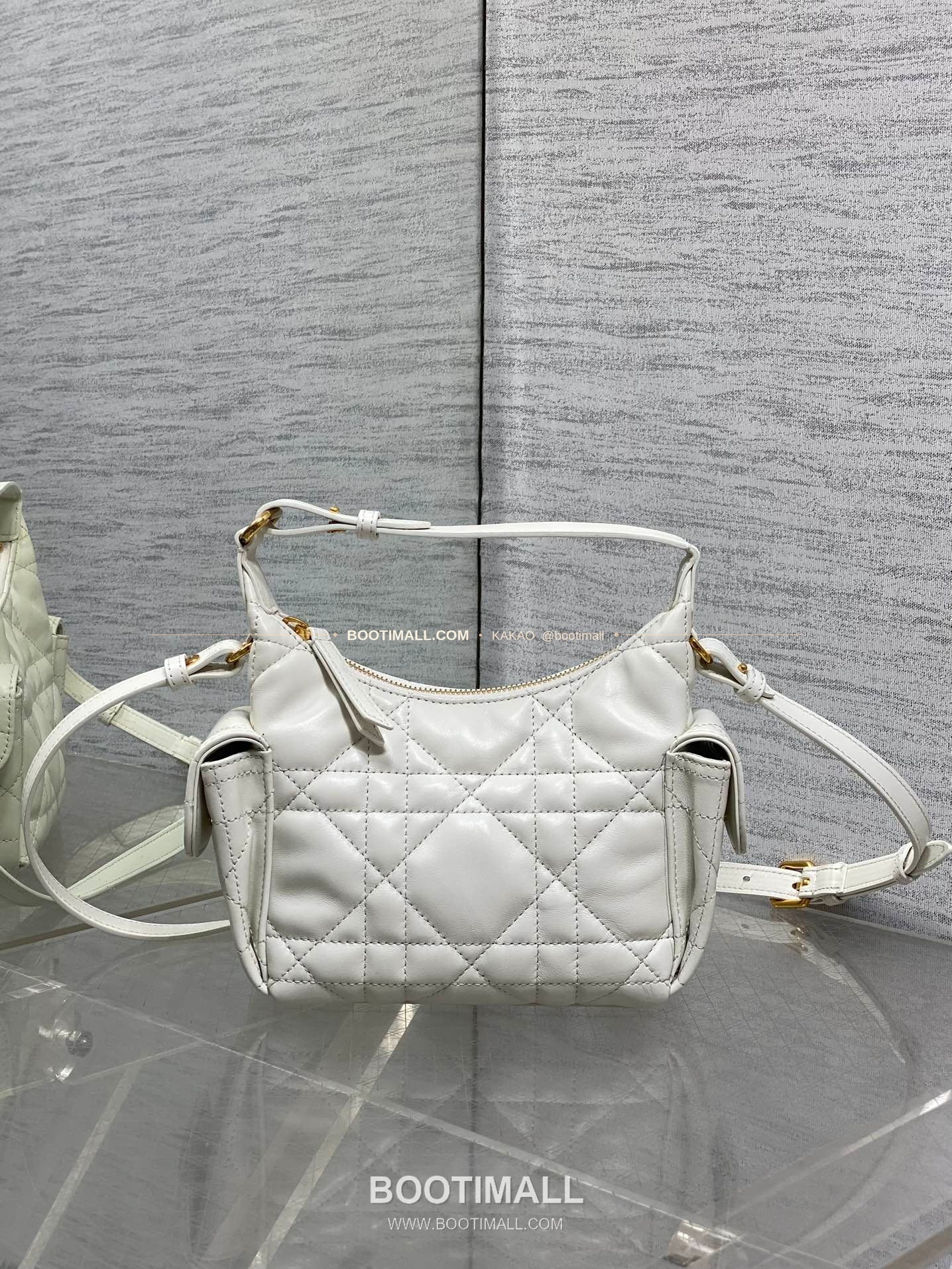 디올 디드림 카프스킨 까나쥬 미니 호보 숄더백 Dior D-Dream Calfskin Cannage Mini Hobo Shoulder Bag 5871 18cm 9