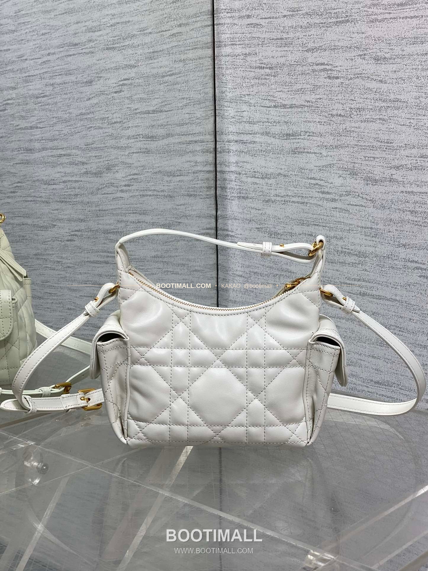 디올 디드림 카프스킨 까나쥬 미니 호보 숄더백 Dior D-Dream Calfskin Cannage Mini Hobo Shoulder Bag 5871 18cm 12
